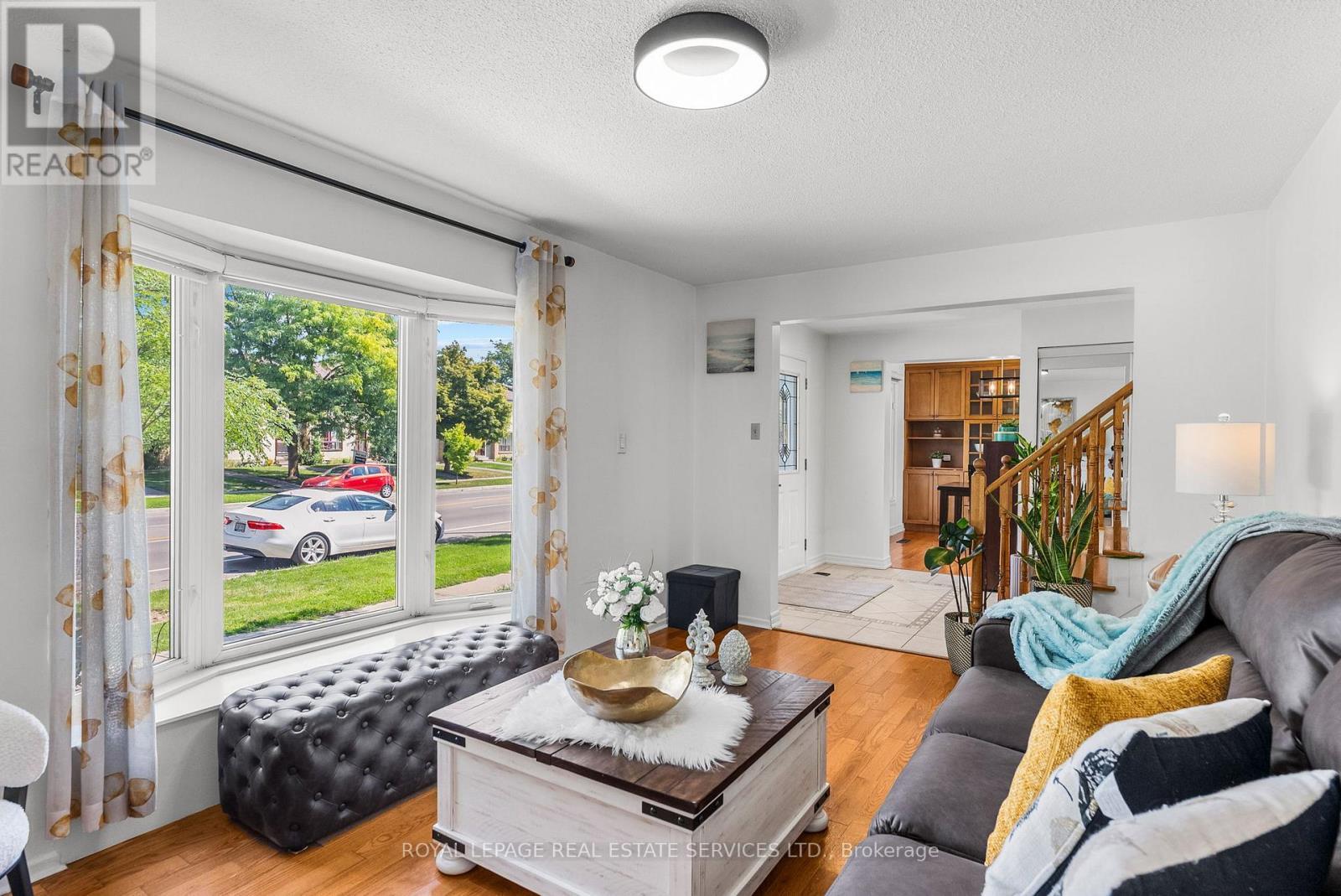 












2 MANGROVE ROAD

,
Brampton,




Ontario
L6S3Y1

