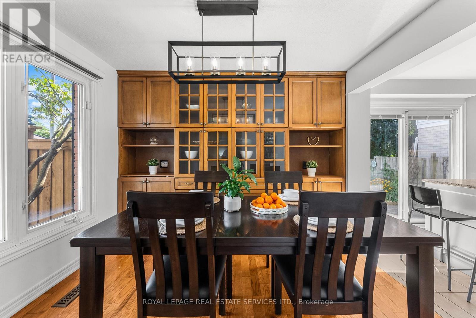 












2 MANGROVE ROAD

,
Brampton,




Ontario
L6S3Y1

