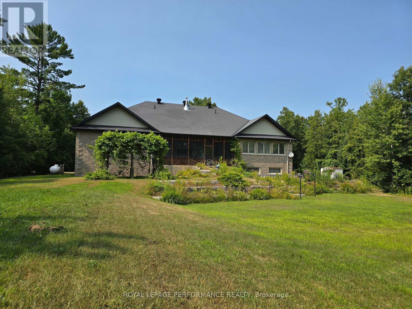 












78 EILEEN STREET

,
Laurentian Valley,




Ontario
K8A6W2

