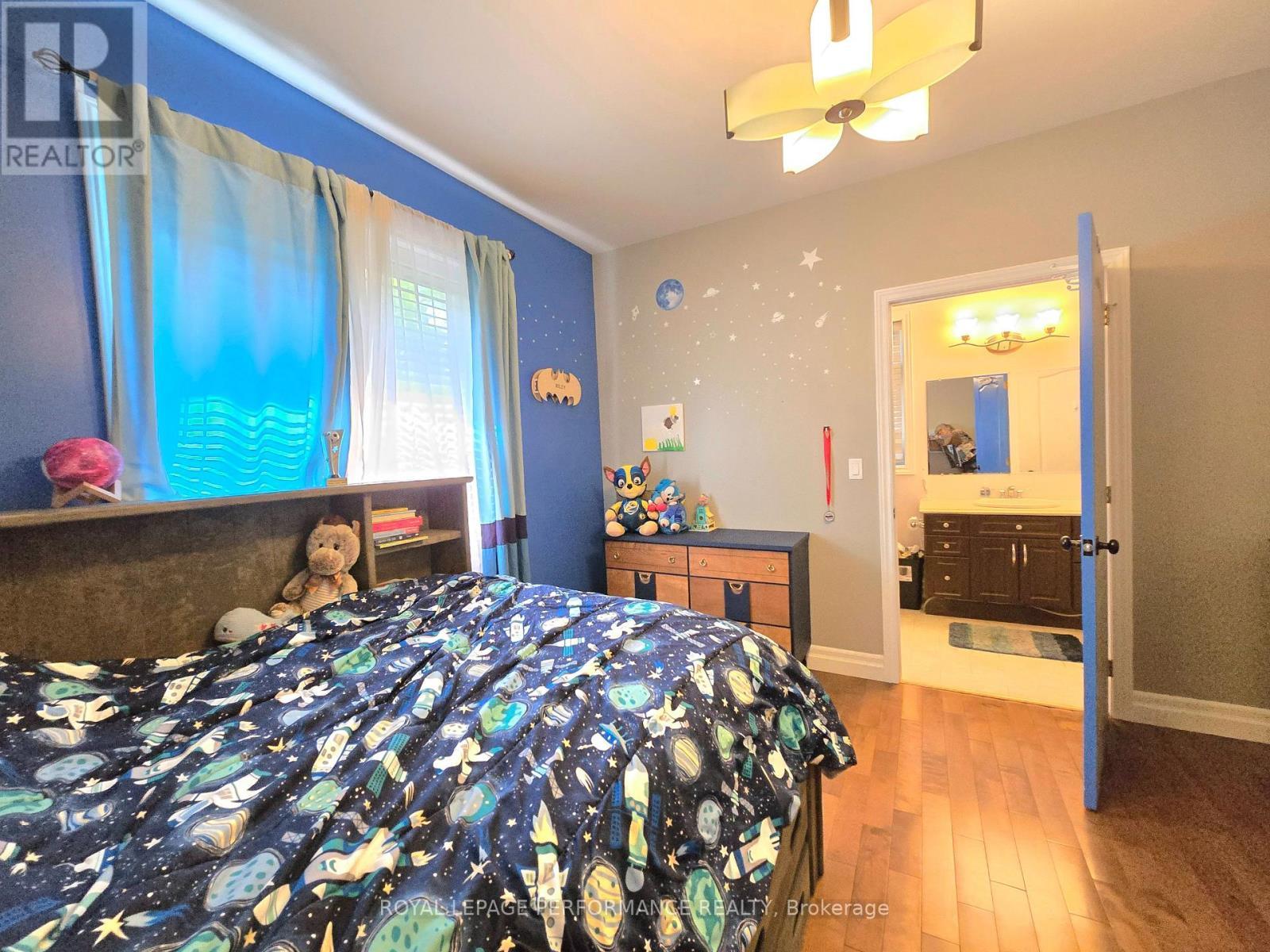 












78 EILEEN STREET

,
Laurentian Valley,




Ontario
K8A6W2

