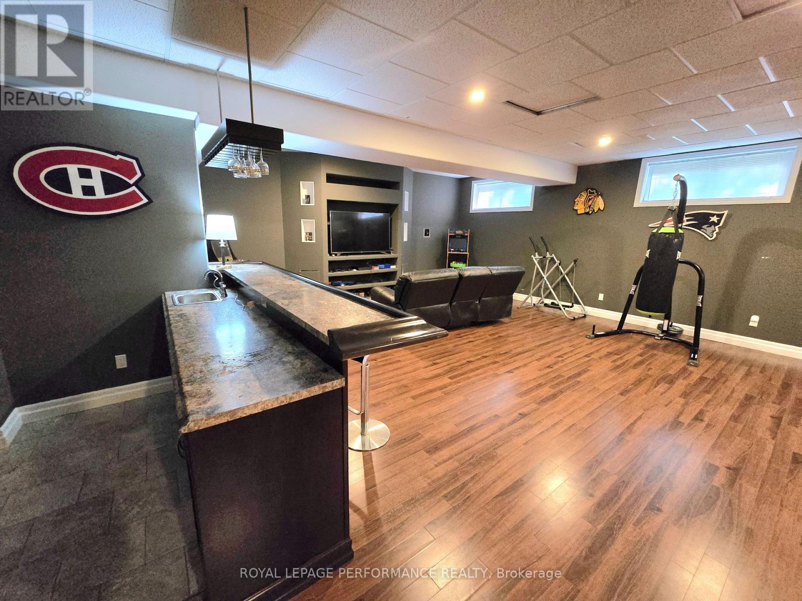 












78 EILEEN STREET

,
Laurentian Valley,




Ontario
K8A6W2

