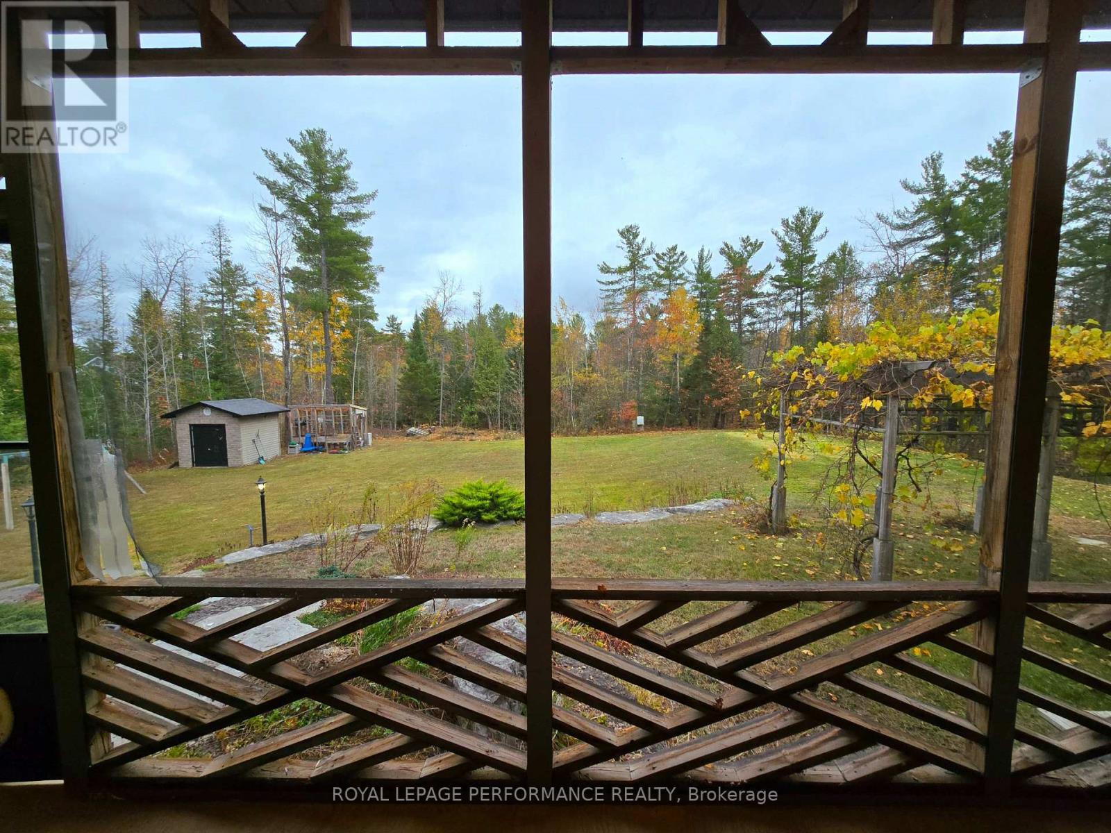 












78 EILEEN STREET

,
Laurentian Valley,




Ontario
K8A6W2

