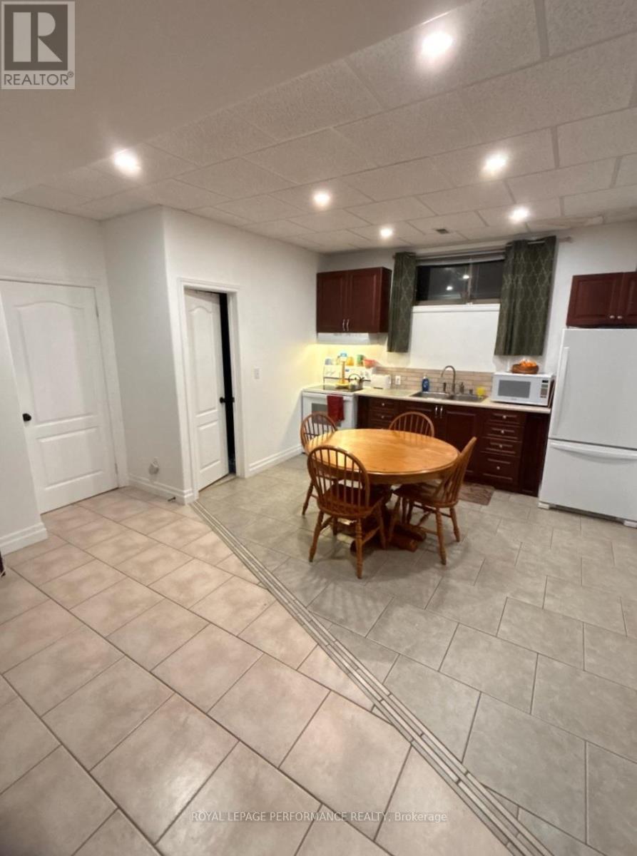 












78 EILEEN STREET

,
Laurentian Valley,




Ontario
K8A6W2

