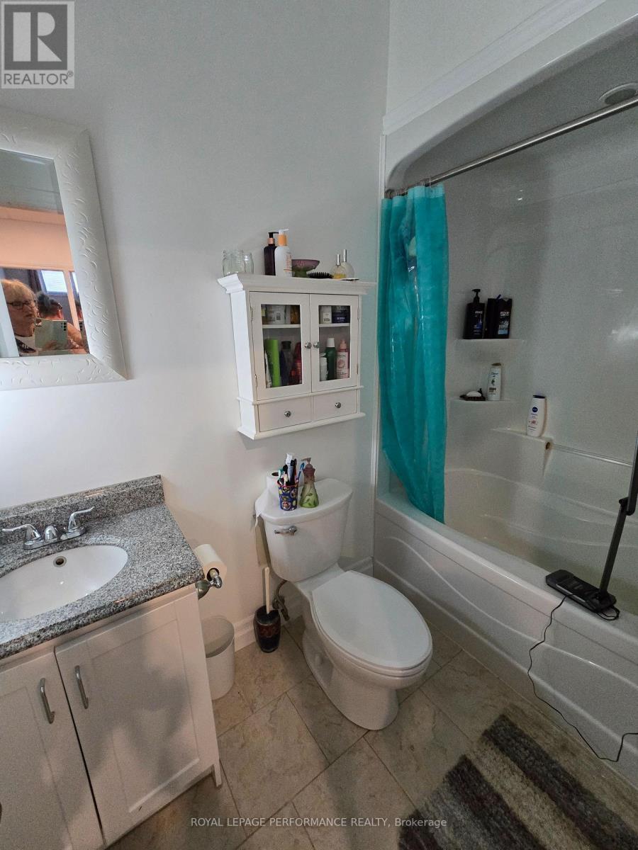 












78 EILEEN STREET

,
Laurentian Valley,




Ontario
K8A6W2

