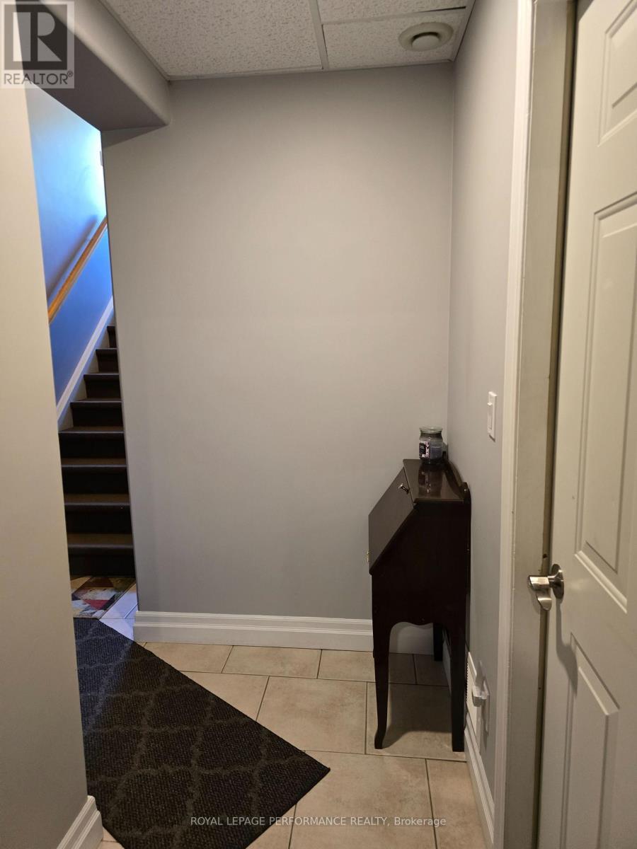 












78 EILEEN STREET

,
Laurentian Valley,




Ontario
K8A6W2

