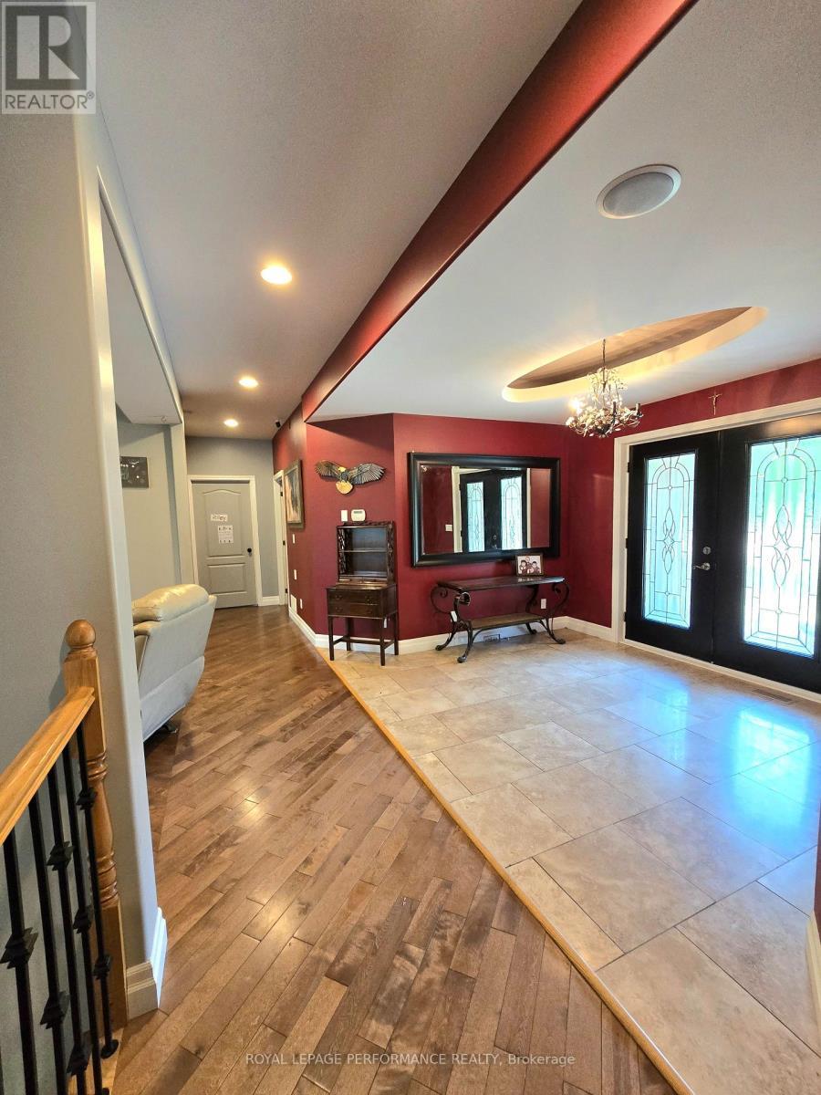 












78 EILEEN STREET

,
Laurentian Valley,




Ontario
K8A6W2

