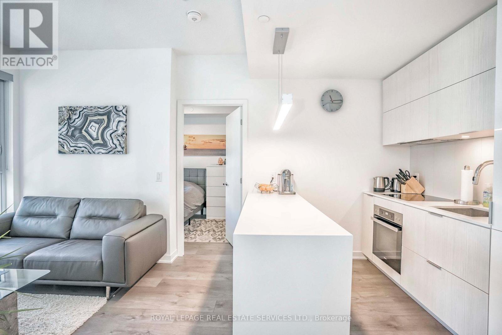 












1207 - 20 RICHARDSON STREET

,
Toronto,




Ontario
M5A4J9

