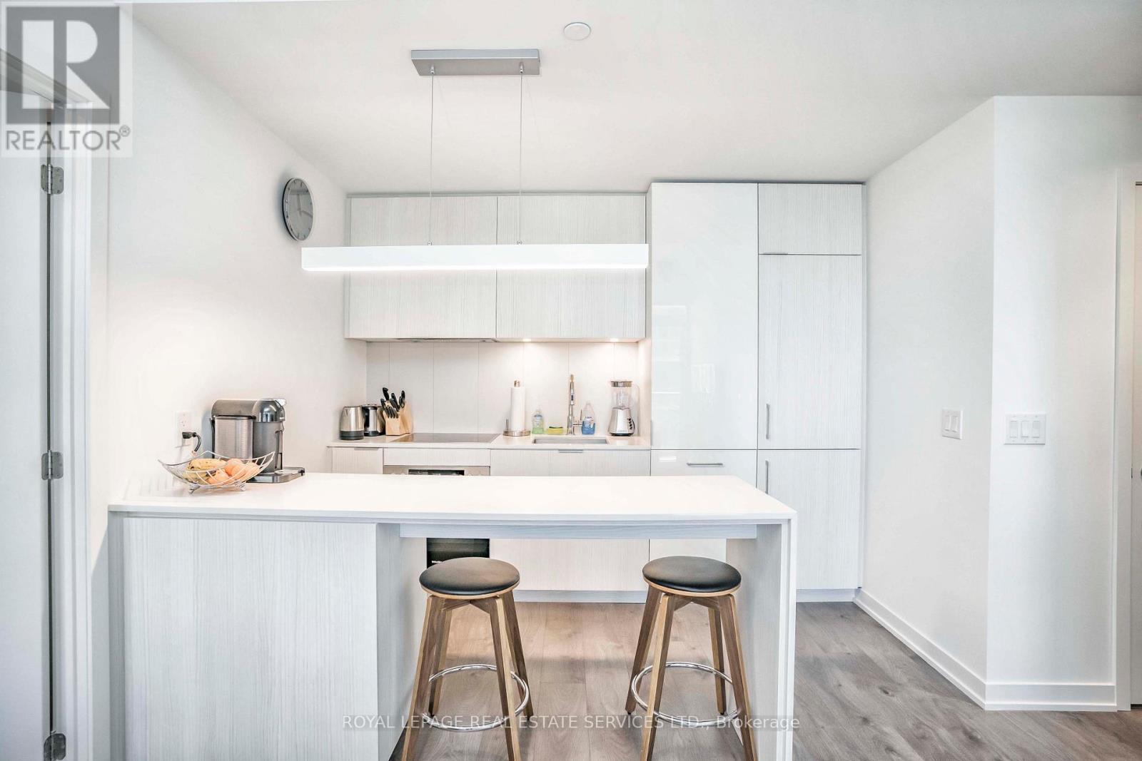 












1207 - 20 RICHARDSON STREET

,
Toronto,




Ontario
M5A4J9

