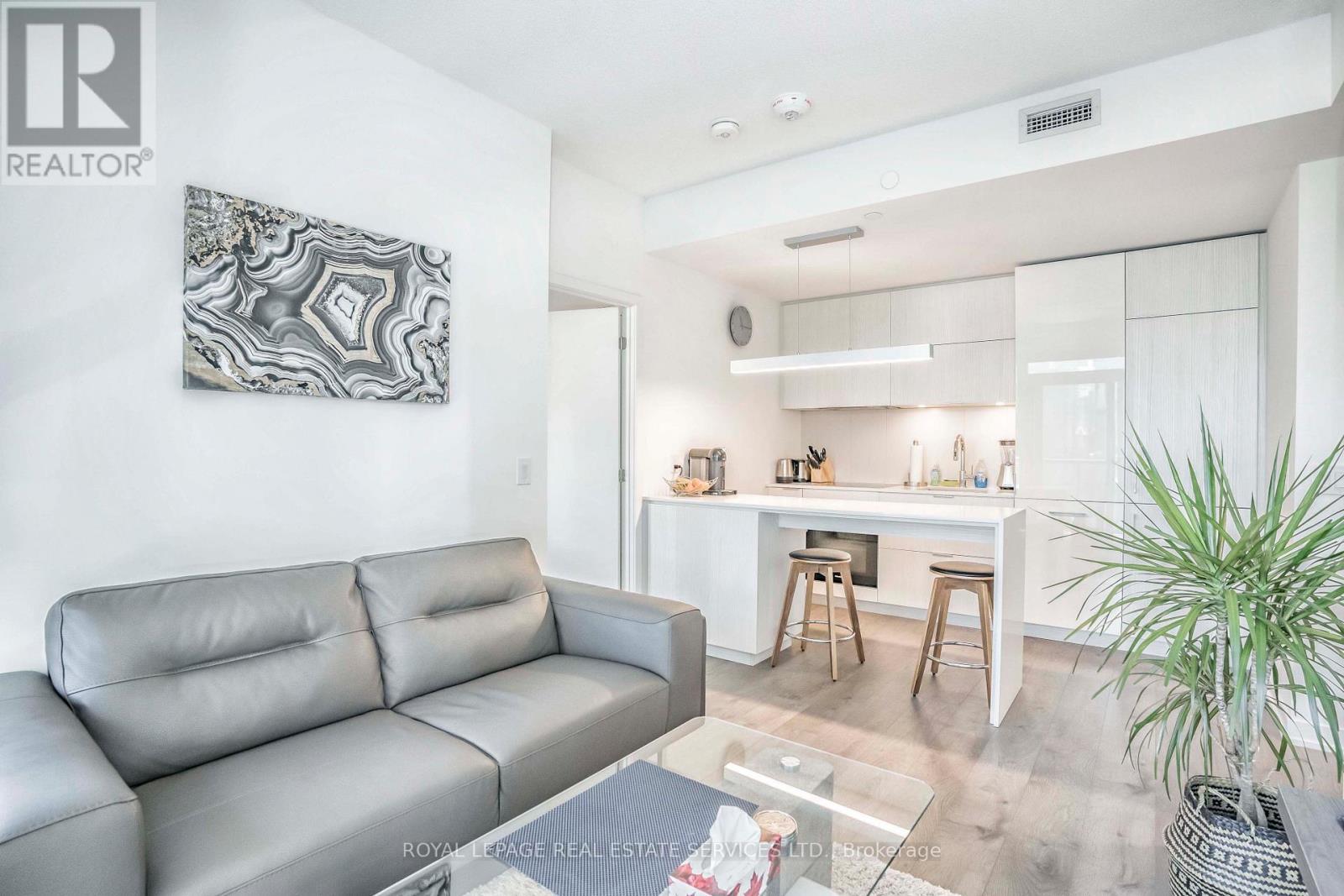 












1207 - 20 RICHARDSON STREET

,
Toronto,




Ontario
M5A4J9

