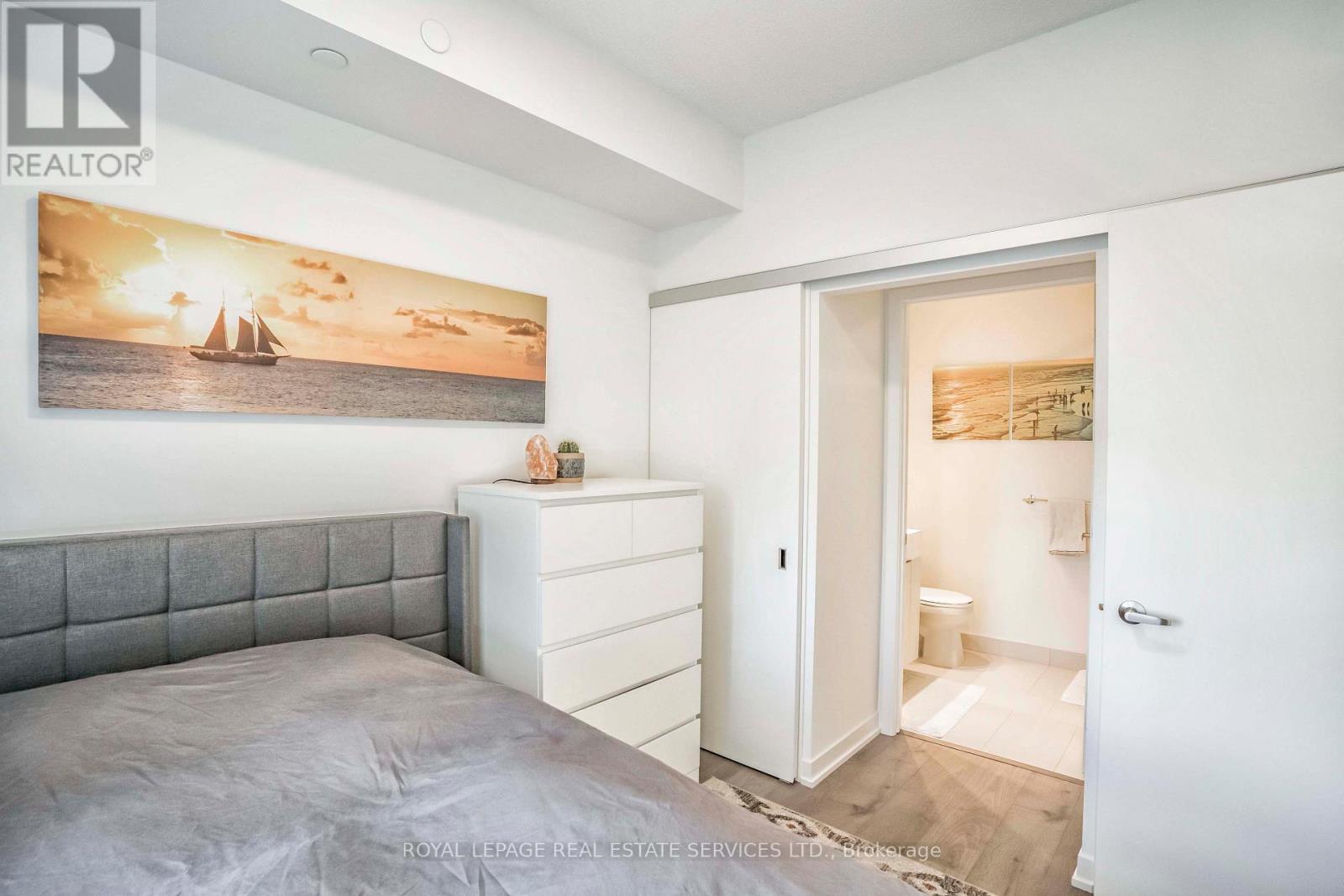 












1207 - 20 RICHARDSON STREET

,
Toronto,




Ontario
M5A4J9

