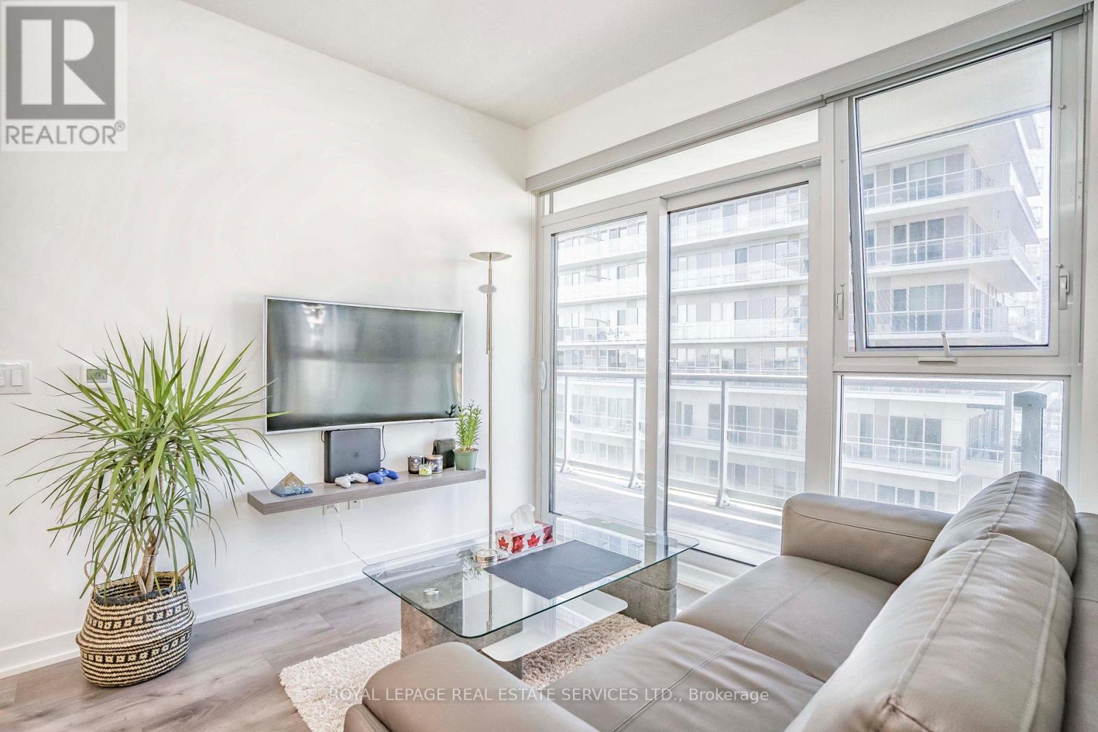 












1207 - 20 RICHARDSON STREET

,
Toronto,




Ontario
M5A4J9

