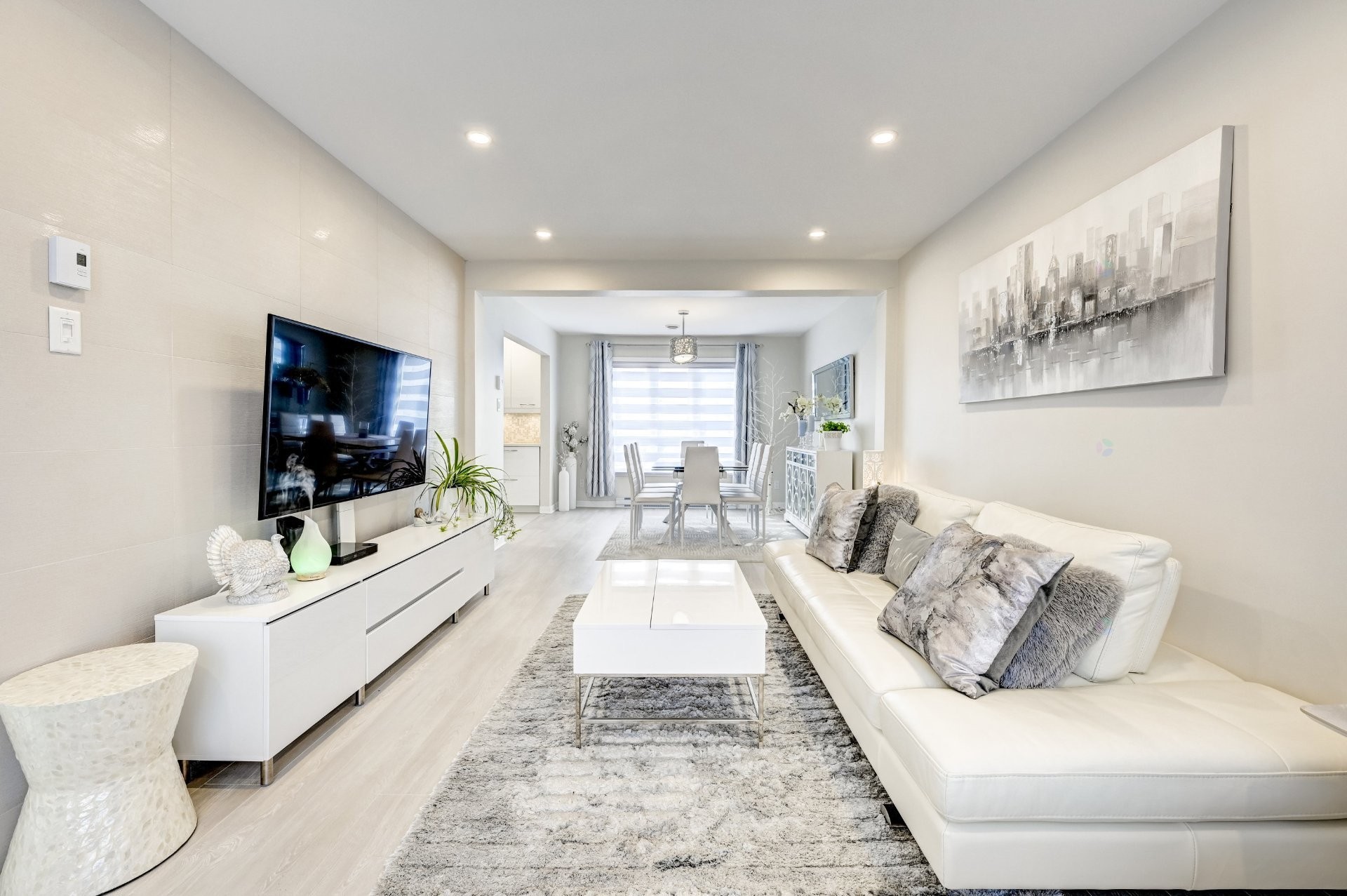 









46


Rue de la Mairie

,
Saint-Constant,




QC
J5A1W7

