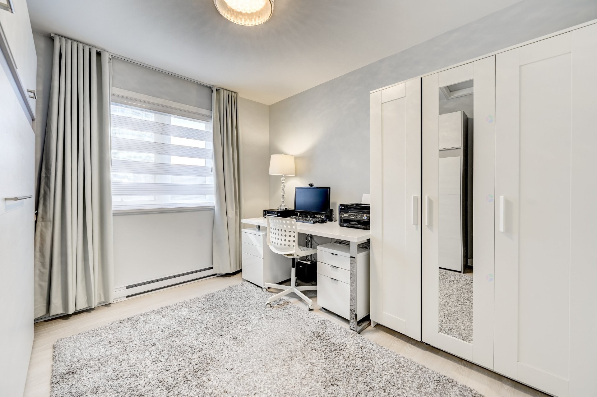 









46


Rue de la Mairie

,
Saint-Constant,




QC
J5A1W7

