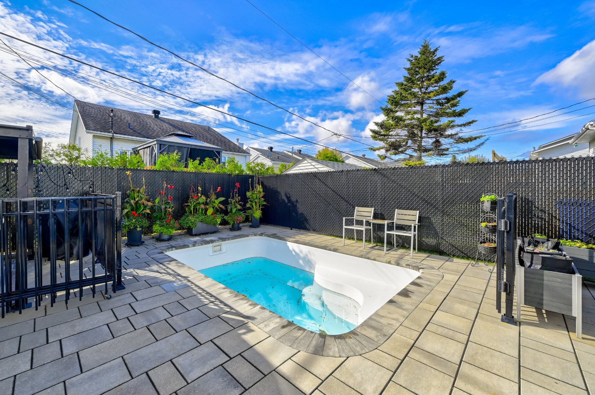 









46


Rue de la Mairie

,
Saint-Constant,




QC
J5A1W7

