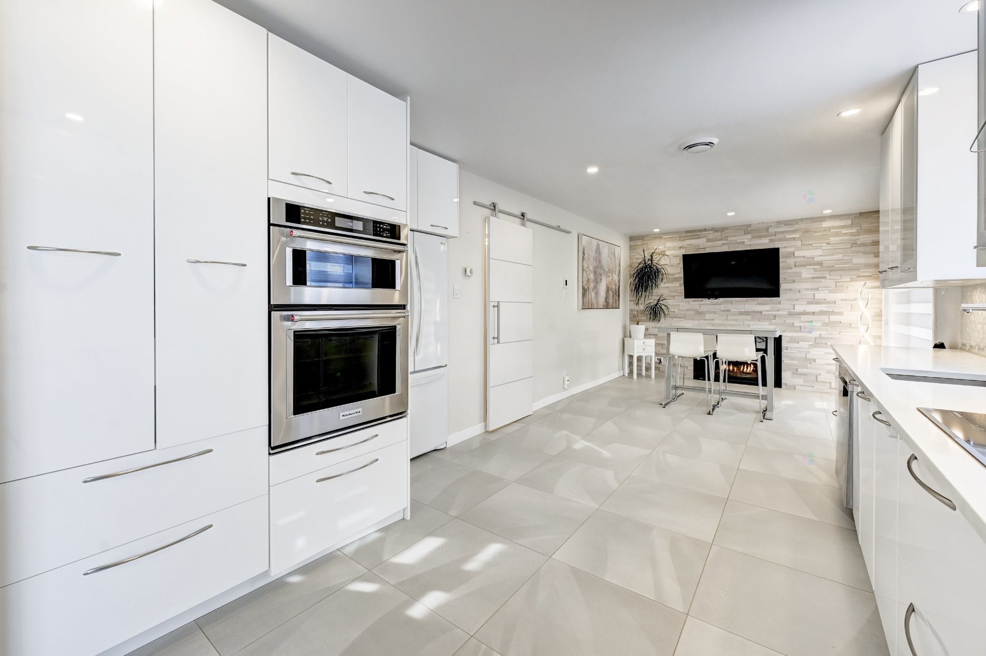 









46


Rue de la Mairie

,
Saint-Constant,




QC
J5A1W7

