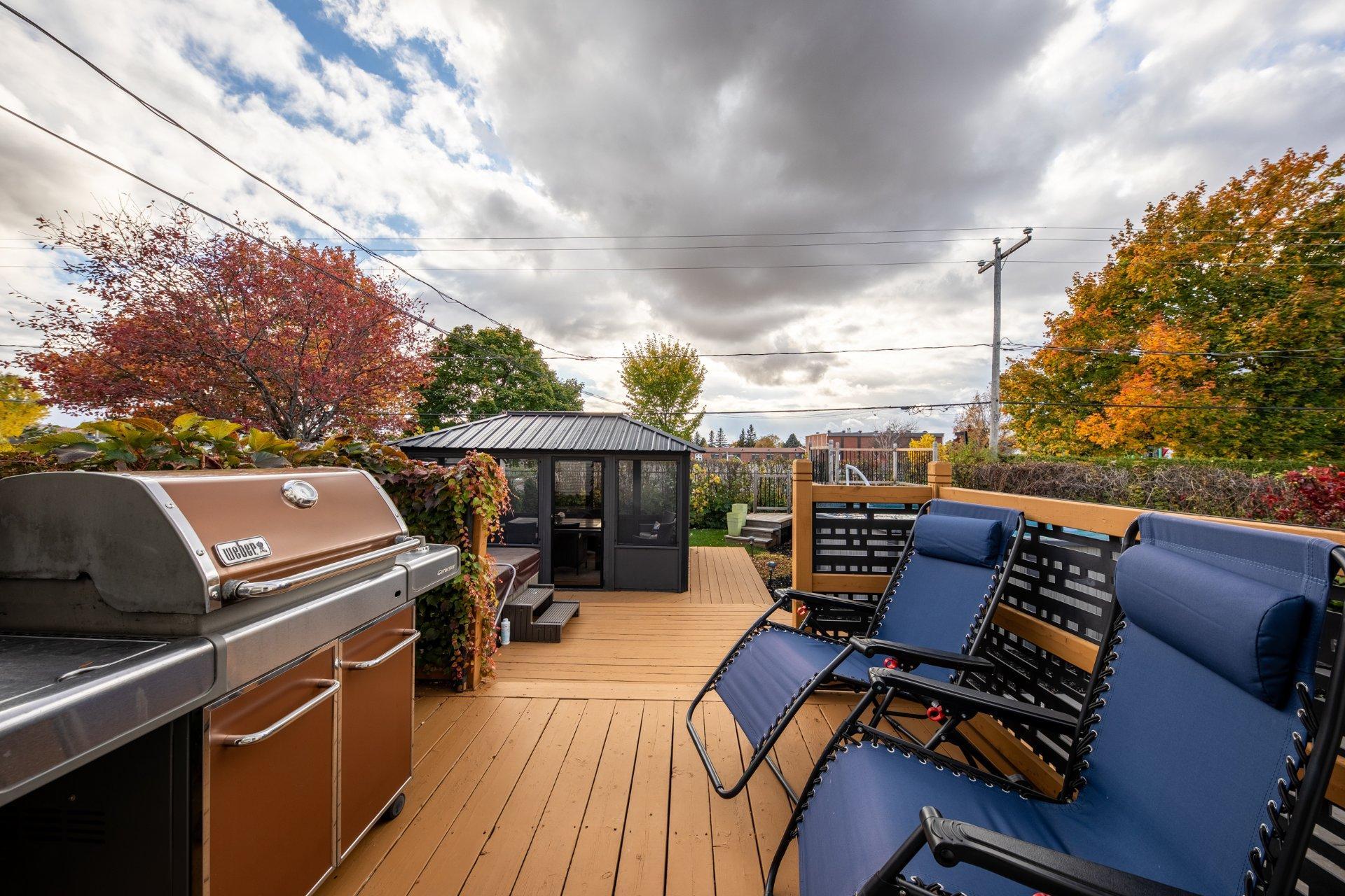 









418


Rue de Grenoble

,
Sainte-Julie,




QC
J3E1A3

