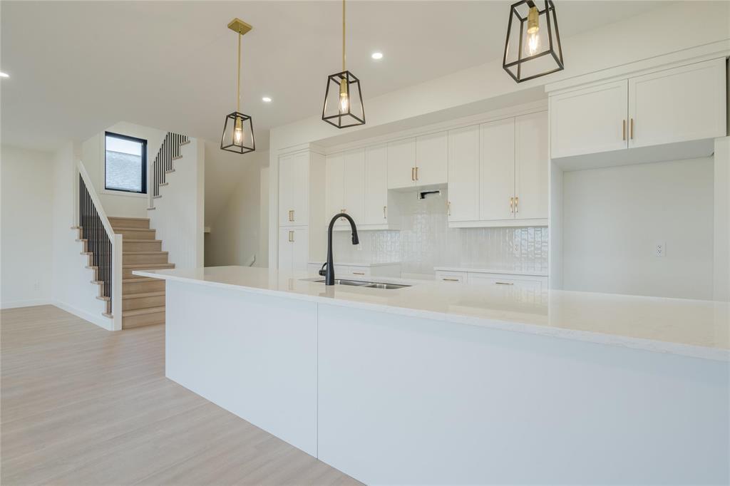 












77 Wild Plum Lane

,
Steinbach,




Manitoba
R5G1M5

