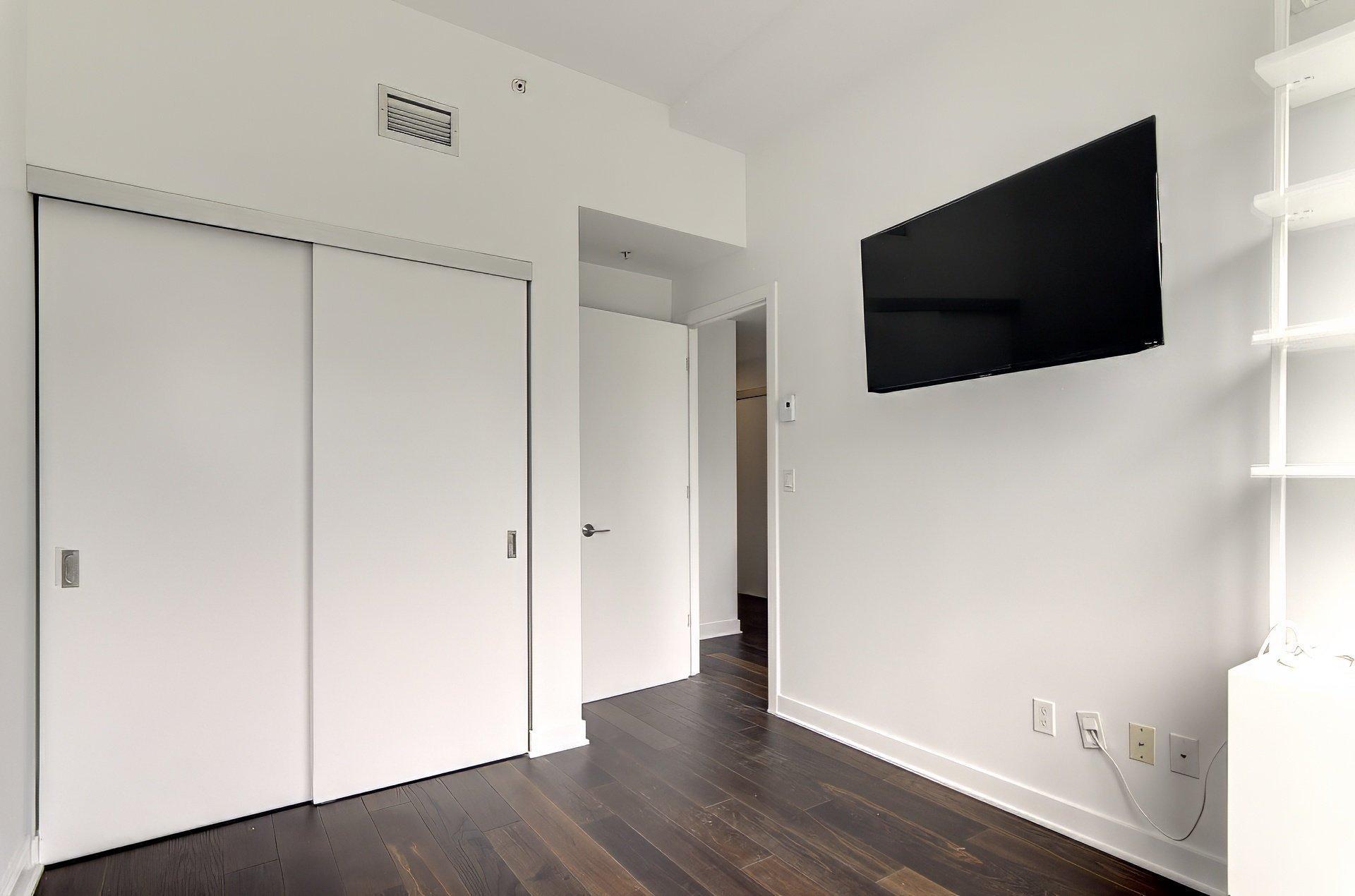 









1188


Rue St-Antoine O.

, 709,
Montréal (Ville-Marie),




QC
H3C1B4

