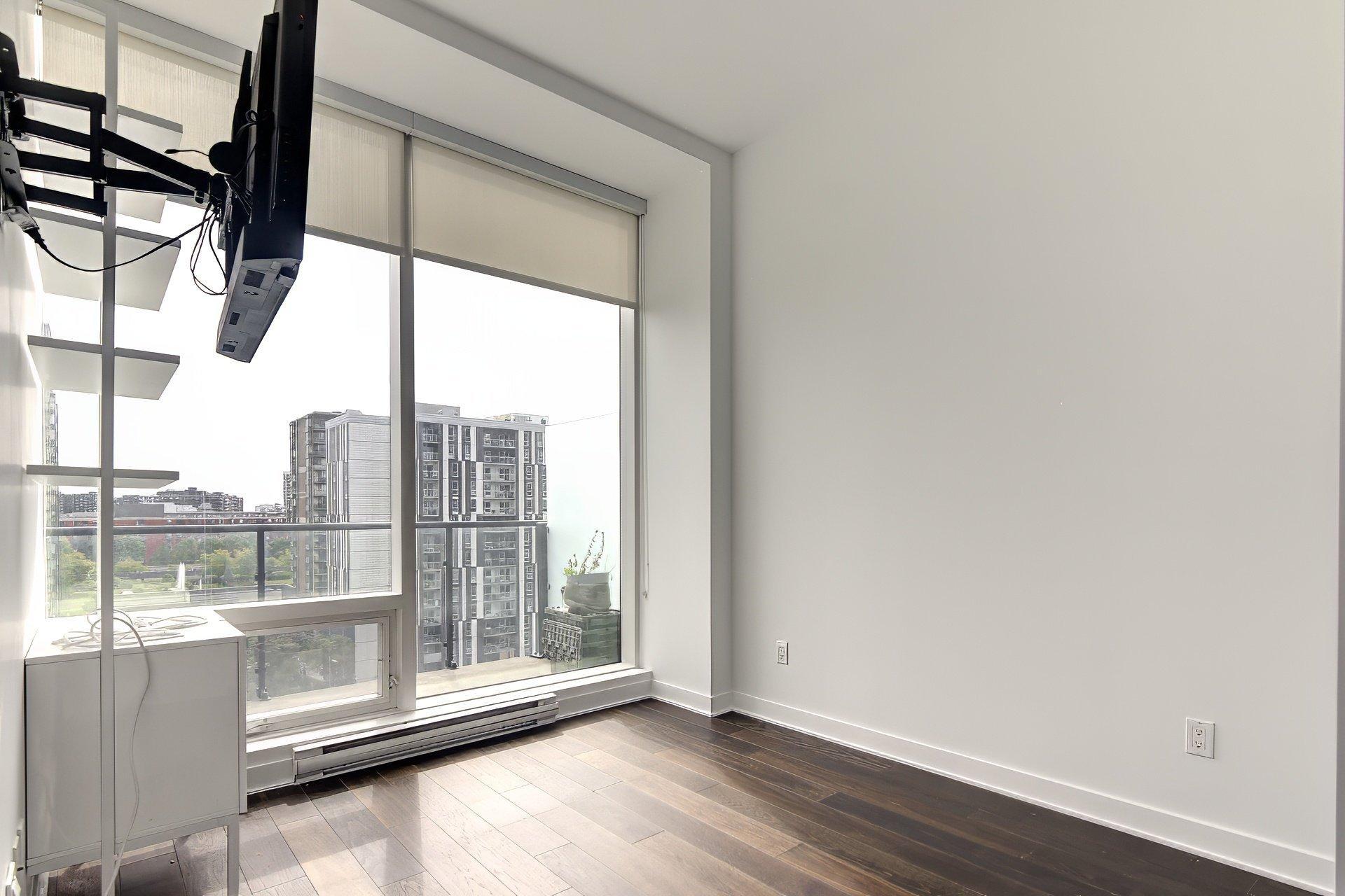 









1188


Rue St-Antoine O.

, 709,
Montréal (Ville-Marie),




QC
H3C1B4

