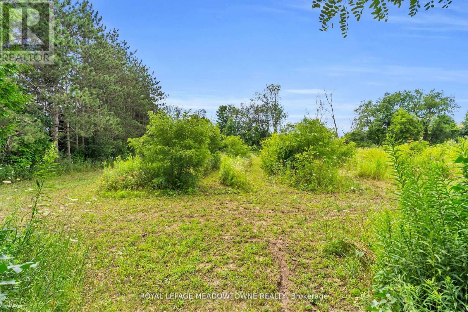 












9483 WELLINGTON RD 124 ROAD

,
Erin,




Ontario
N0B1T0

