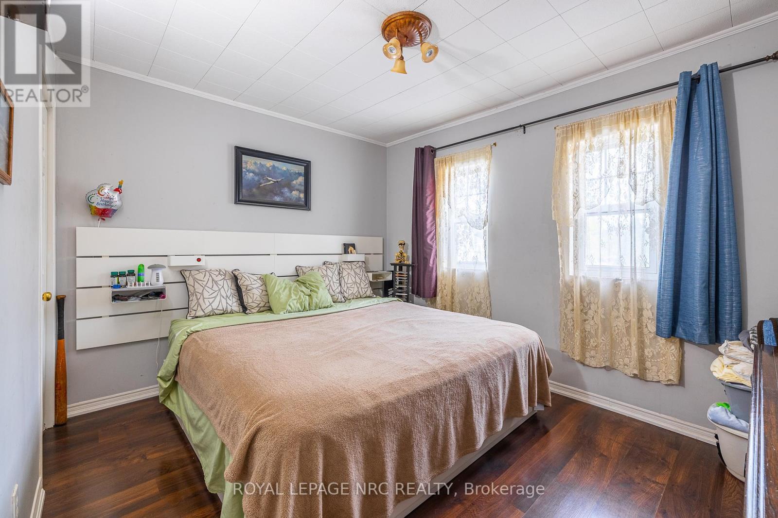 












81 PELHAM RD ROAD

,
St. Catharines (Western Hill),




Ontario
L2S1S3

