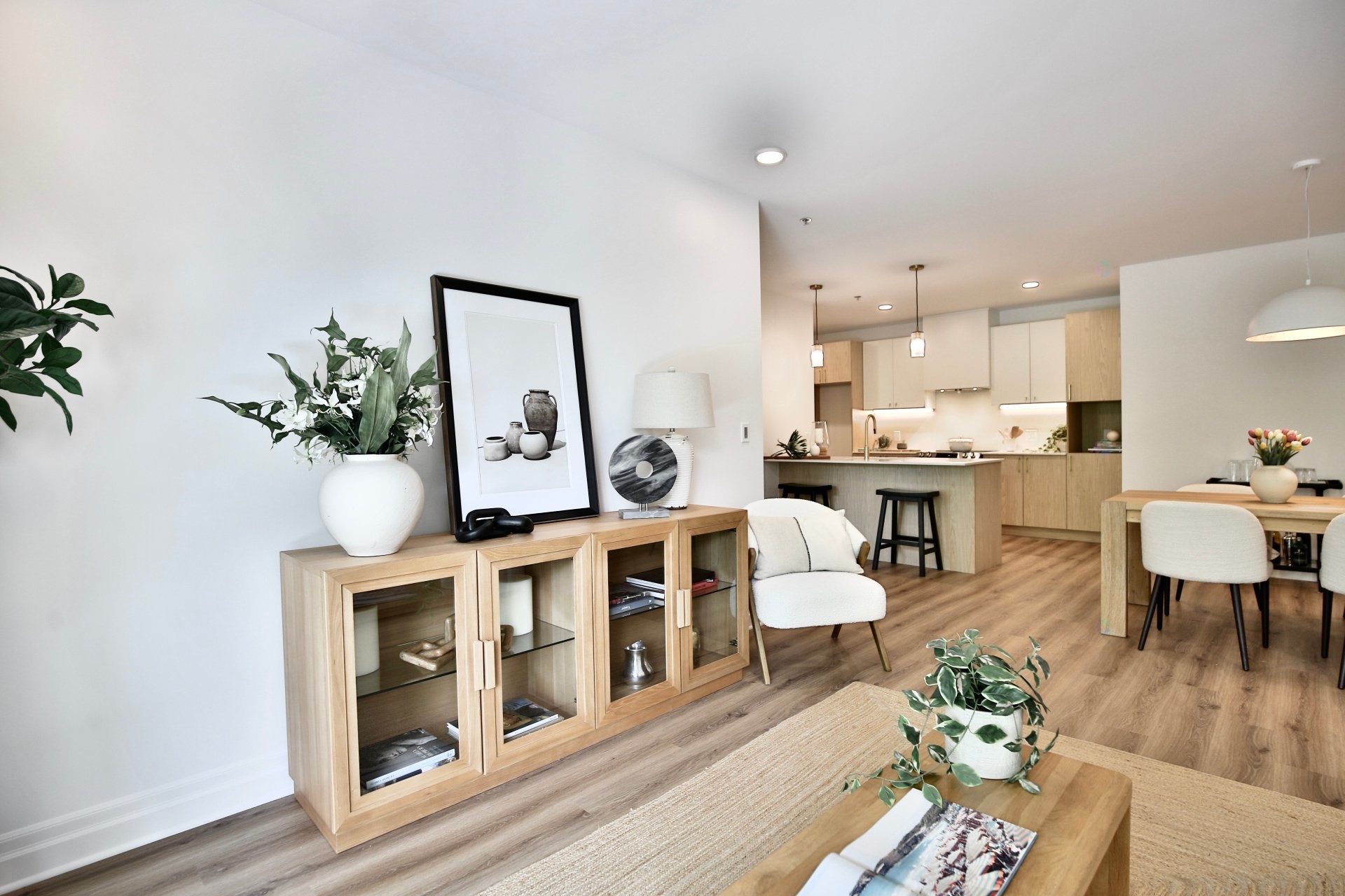 









2100


Rue Benoit

, 105,
Saint-Bruno-de-Montarville,




QC
J3V6N5

