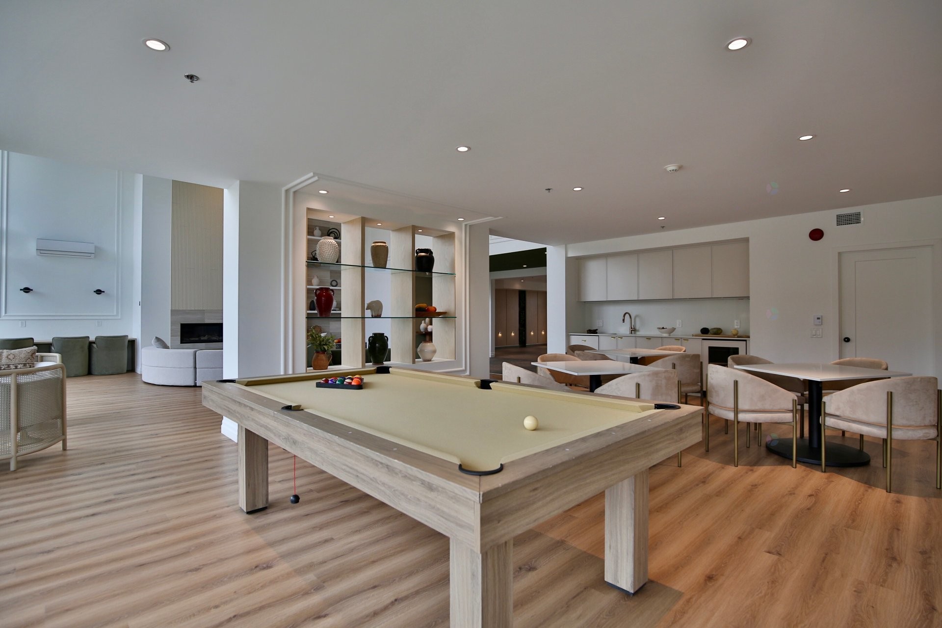 









2100


Rue Benoit

, 105,
Saint-Bruno-de-Montarville,




QC
J3V6N5

