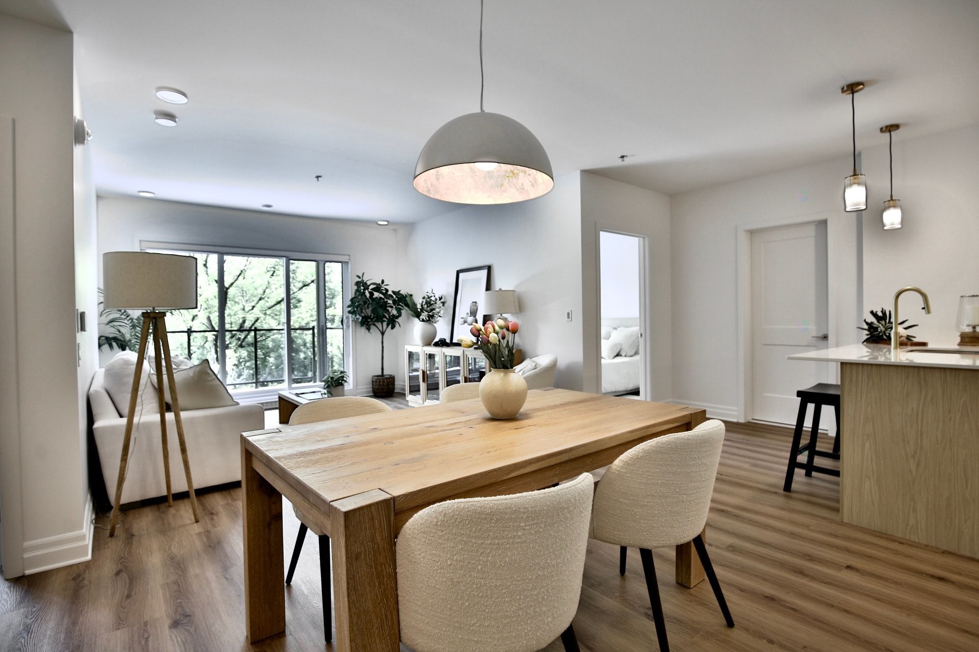 









2100


Rue Benoit

, 105,
Saint-Bruno-de-Montarville,




QC
J3V6N5

