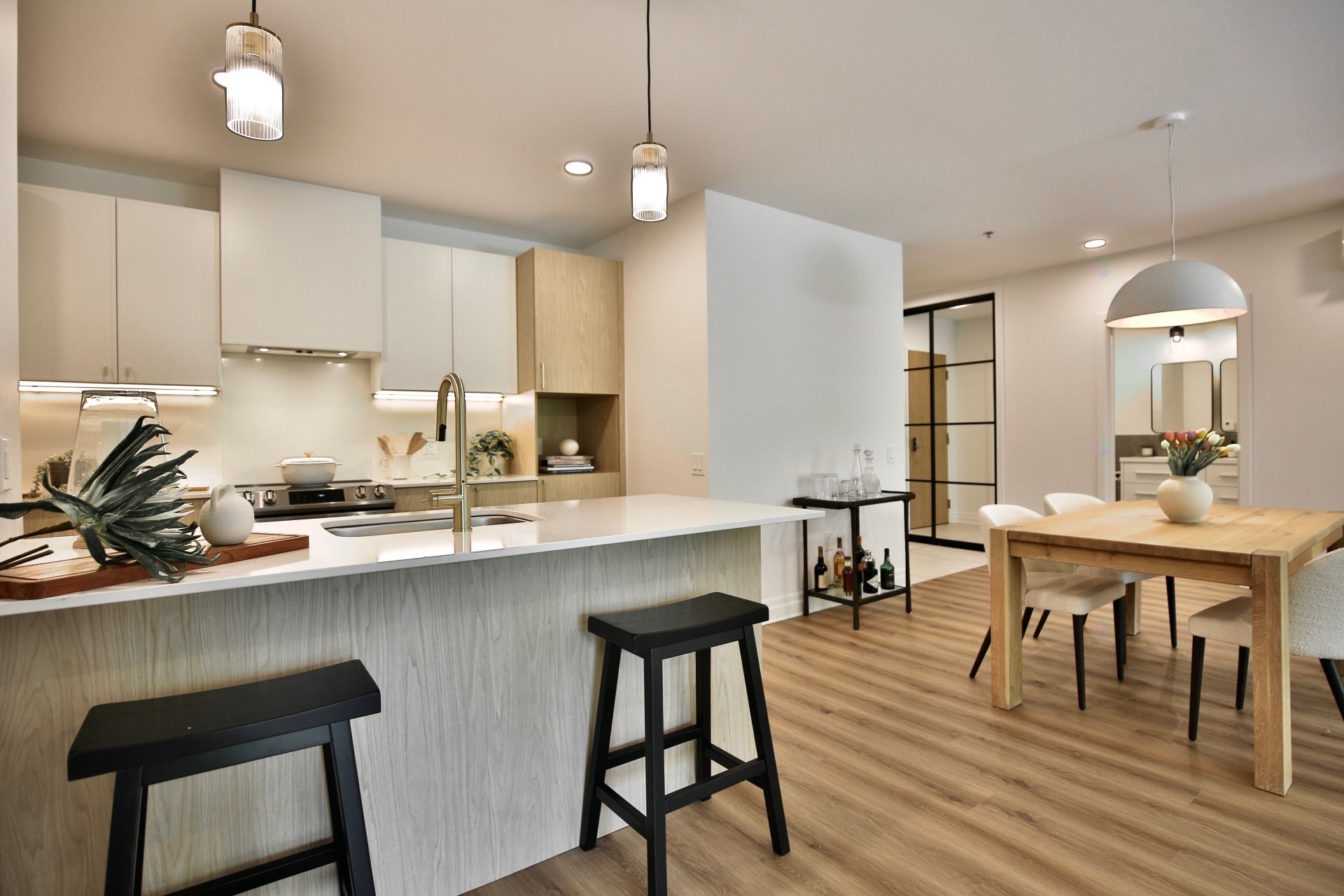 









2100


Rue Benoit

, 105,
Saint-Bruno-de-Montarville,




QC
J3V6N5

