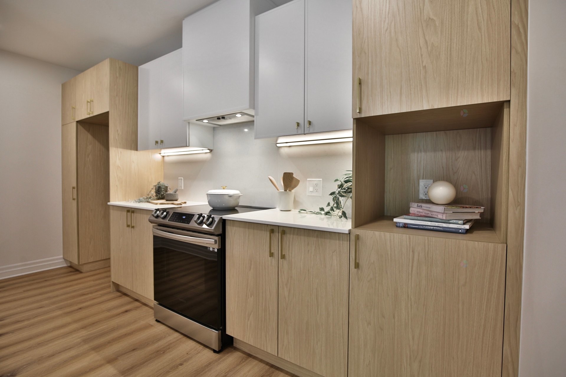 









2100


Rue Benoit

, 312,
Saint-Bruno-de-Montarville,




QC
J3V6N5

