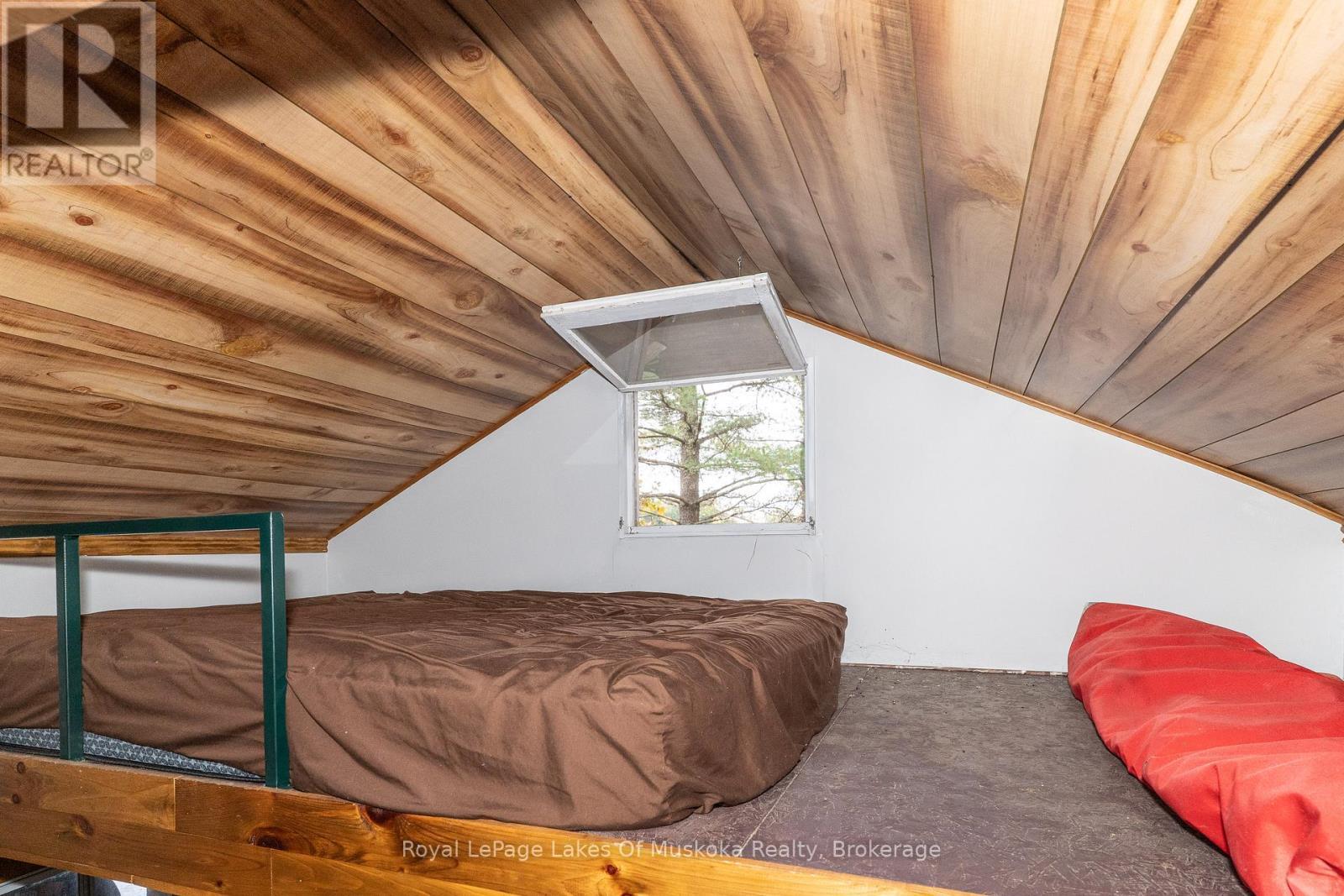 












1 - 1060 SKELETON LAKE 3 ROAD

,
Muskoka Lakes (Watt),




Ontario
P0B1M0

