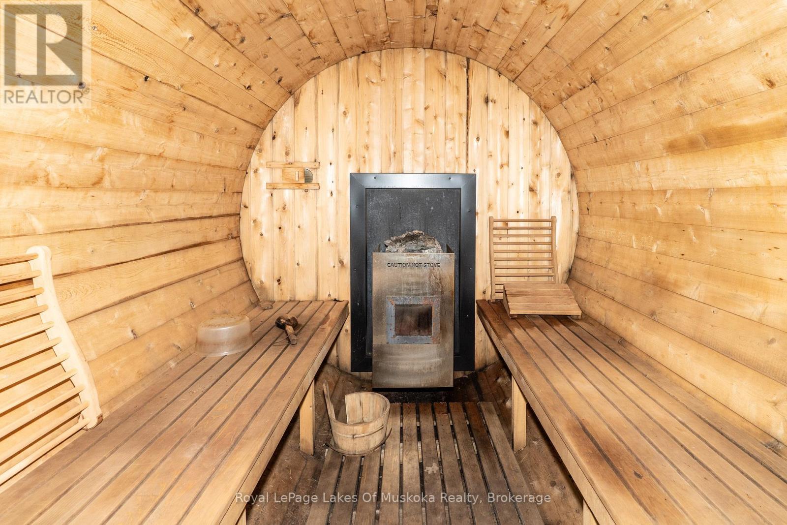 












1 - 1060 SKELETON LAKE 3 ROAD

,
Muskoka Lakes (Watt),




Ontario
P0B1M0

