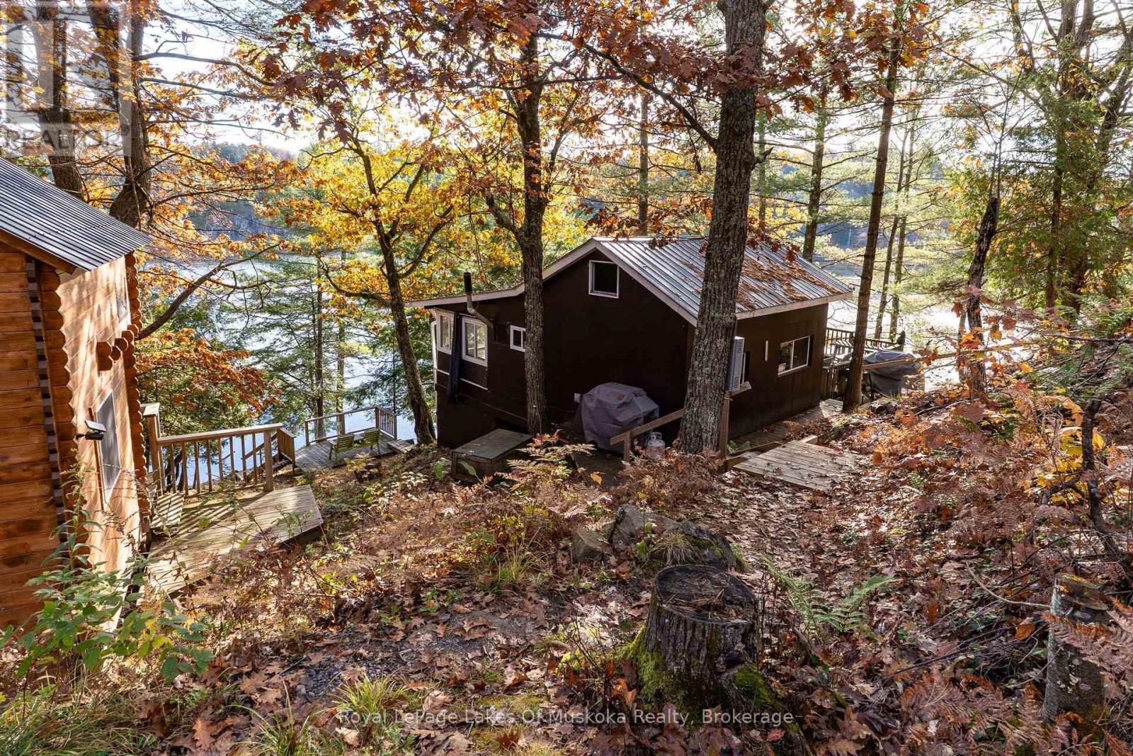 












1 - 1060 SKELETON LAKE 3 ROAD

,
Muskoka Lakes (Watt),




Ontario
P0B1M0

