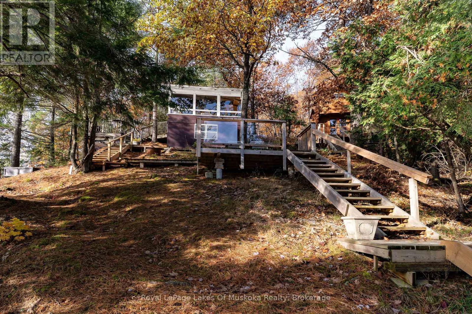 












1 - 1060 SKELETON LAKE 3 ROAD

,
Muskoka Lakes (Watt),




Ontario
P0B1M0

