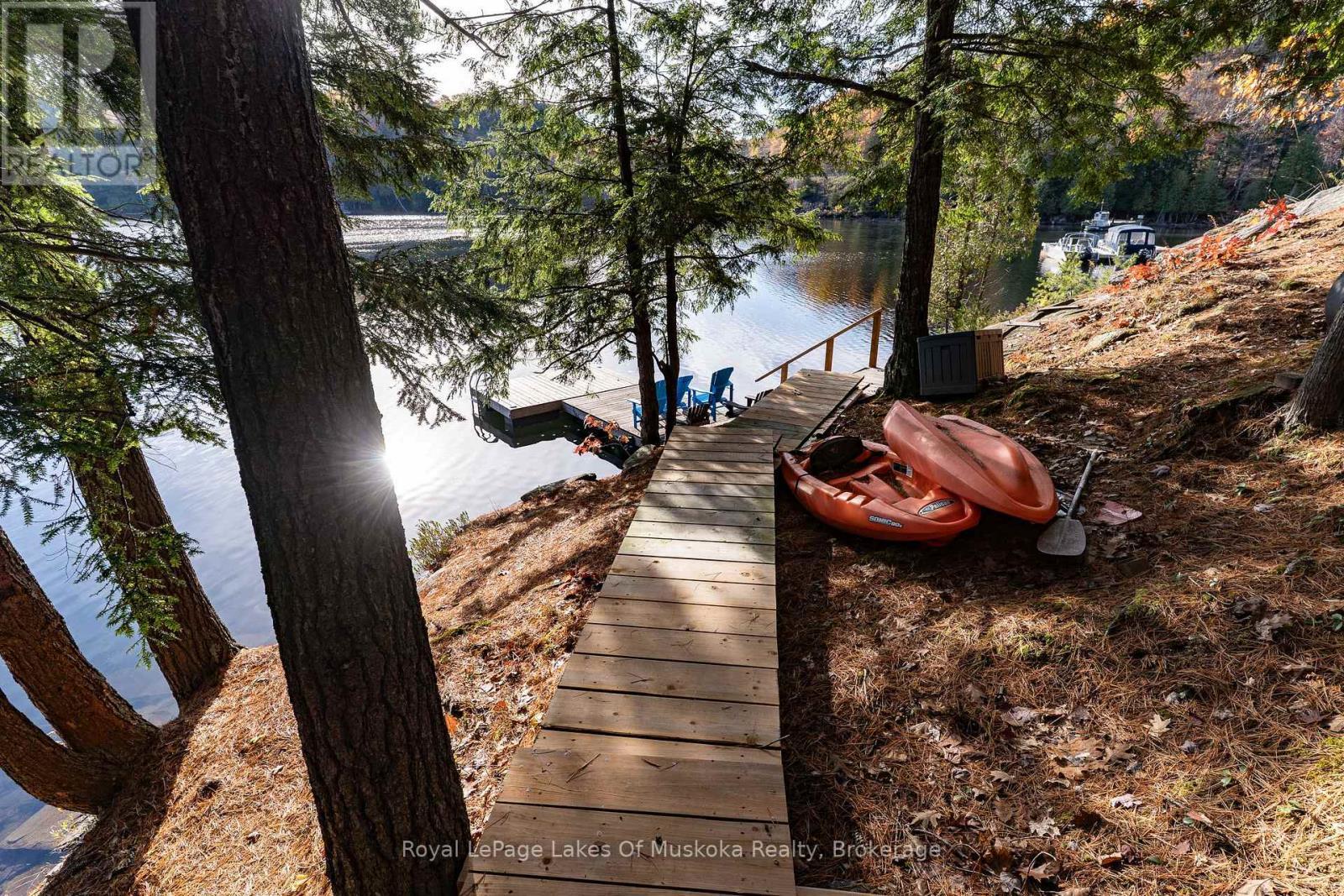 












1 - 1060 SKELETON LAKE 3 ROAD

,
Muskoka Lakes (Watt),




Ontario
P0B1M0

