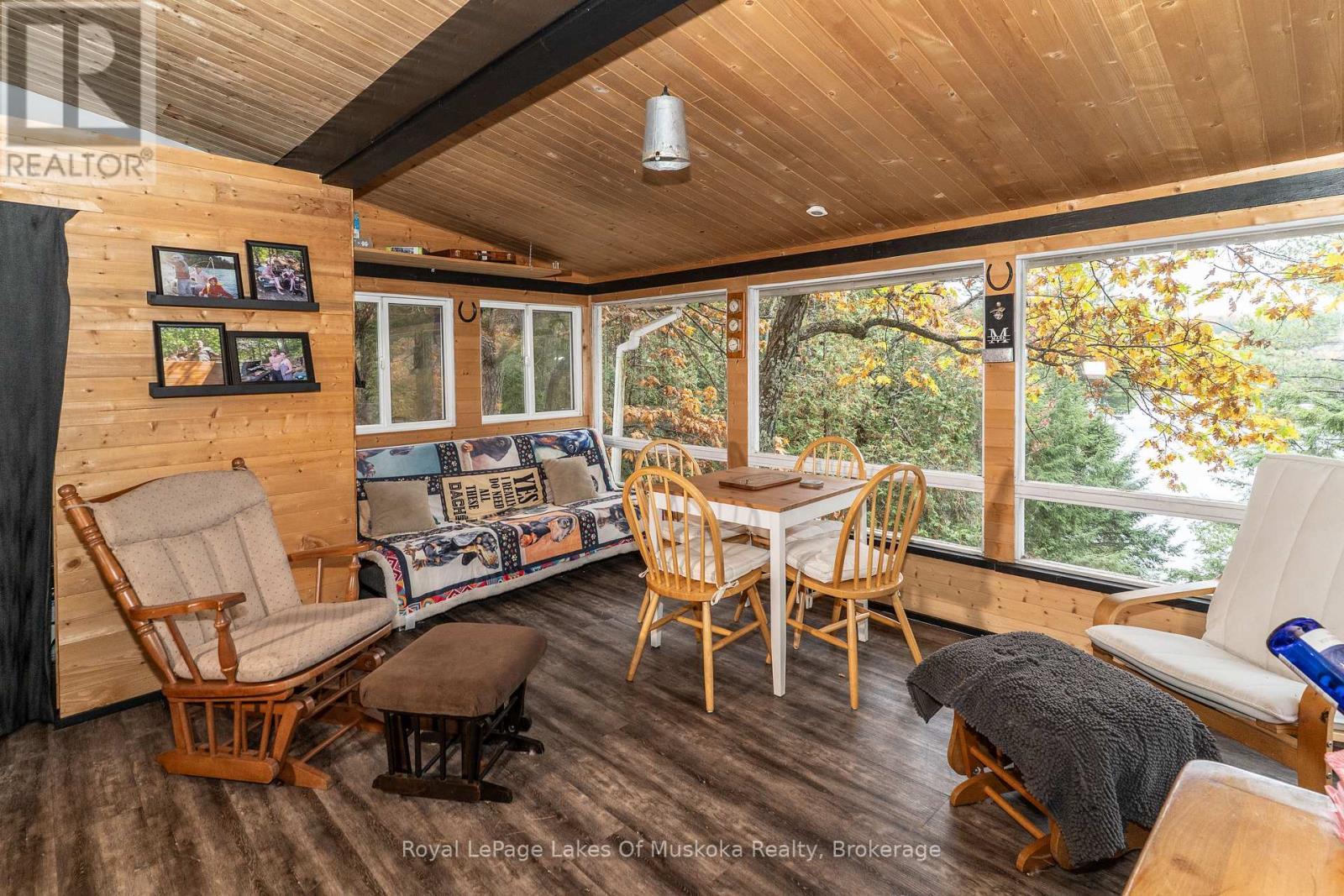 












1 - 1060 SKELETON LAKE 3 ROAD

,
Muskoka Lakes (Watt),




Ontario
P0B1M0

