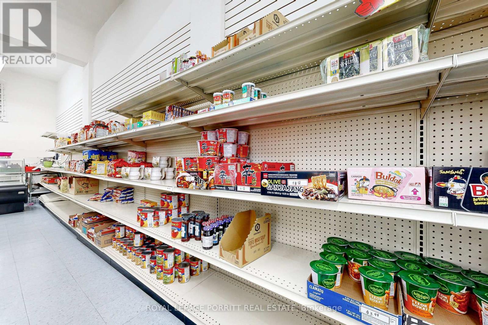 












3391 LAKE SHORE BOULEVARD W

,
Toronto,




Ontario
M8W1N2

