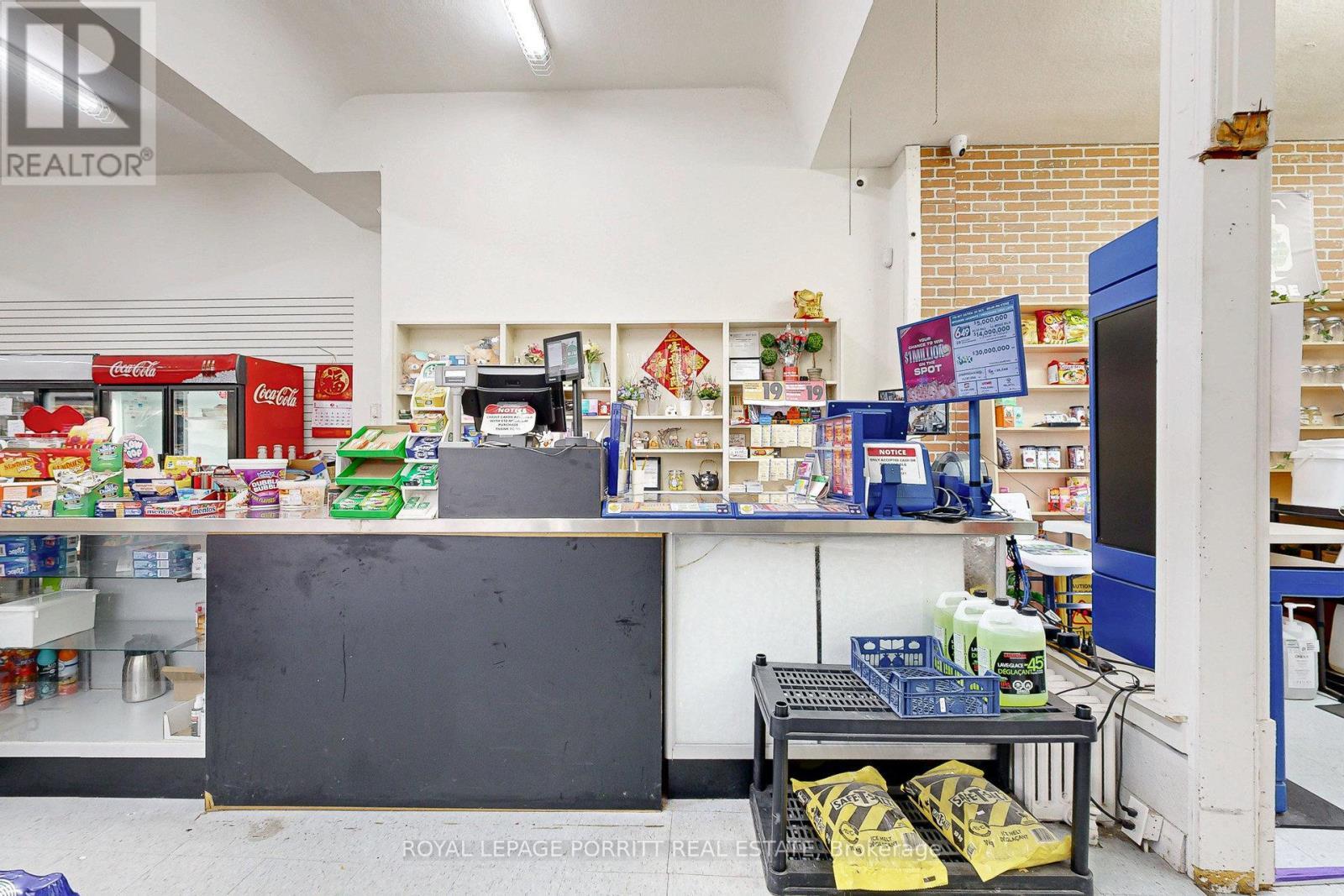 












3391 LAKE SHORE BOULEVARD W

,
Toronto,




Ontario
M8W1N2

