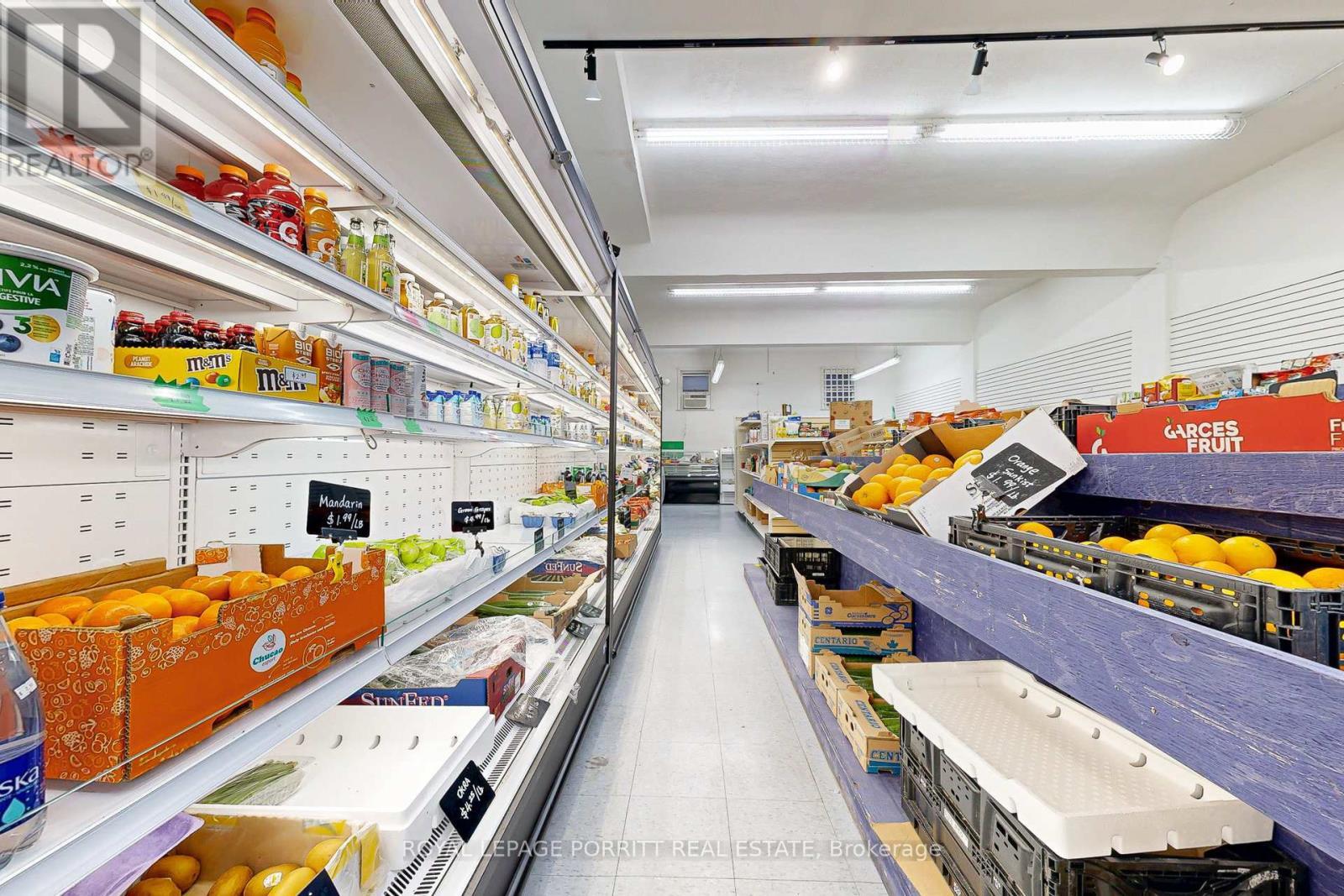 












3391 LAKE SHORE BOULEVARD W

,
Toronto,




Ontario
M8W1N2

