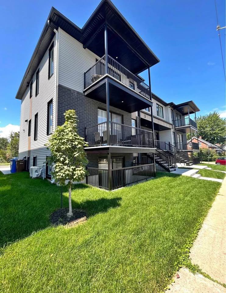 









51


Ch. de la Beauce

, 6,
Beauharnois,




QC
J6N2M5

