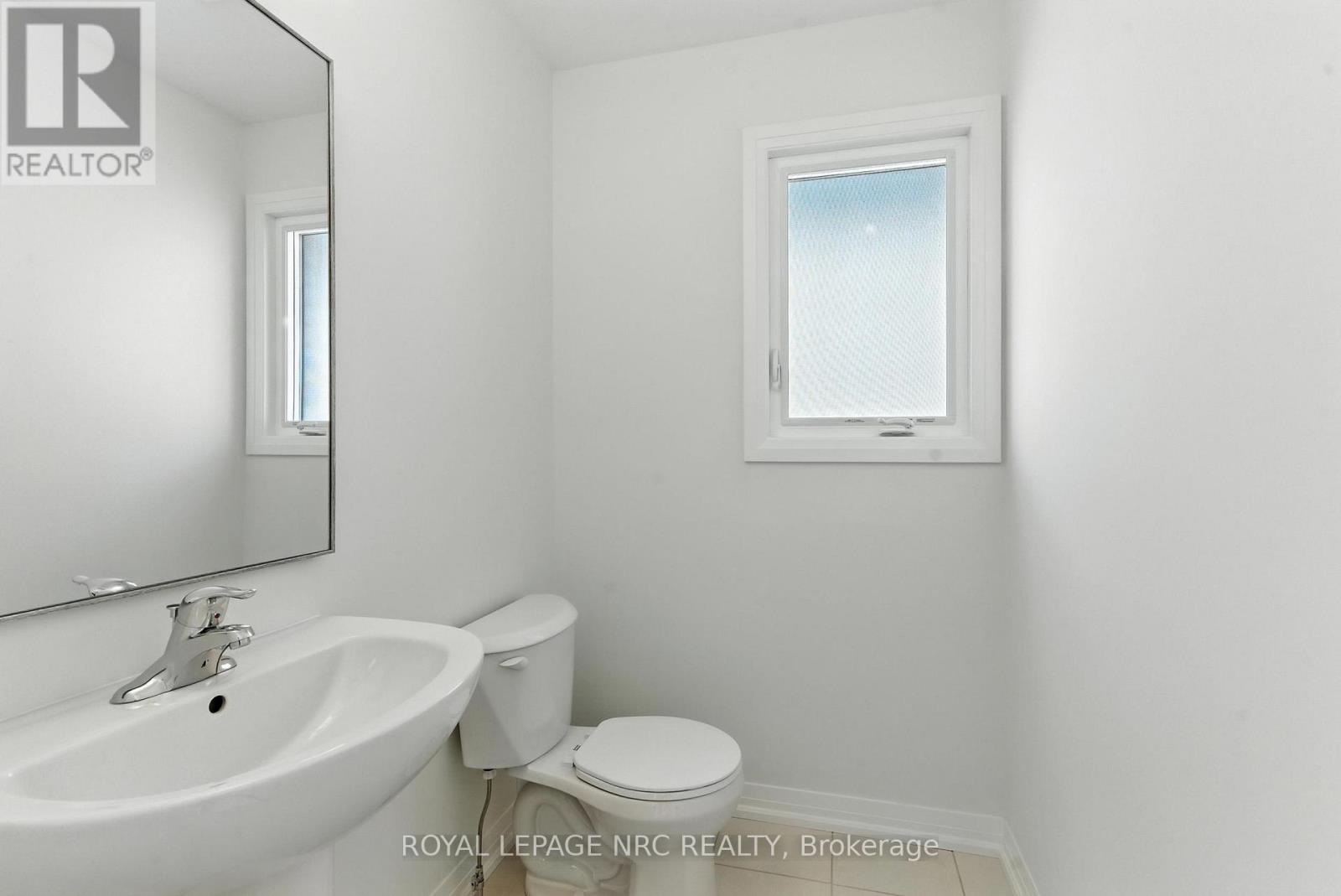 












1022 KRAFT ROAD N

,
Fort Erie (Crescent Park),




Ontario
L2A4M4

