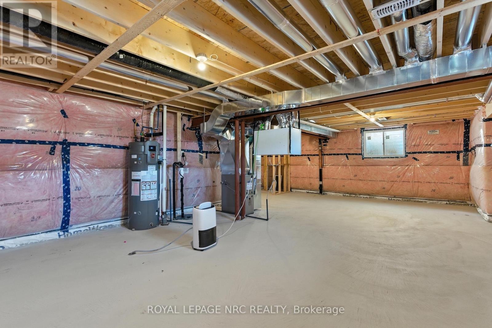 












1022 KRAFT ROAD N

,
Fort Erie (Crescent Park),




Ontario
L2A4M4

