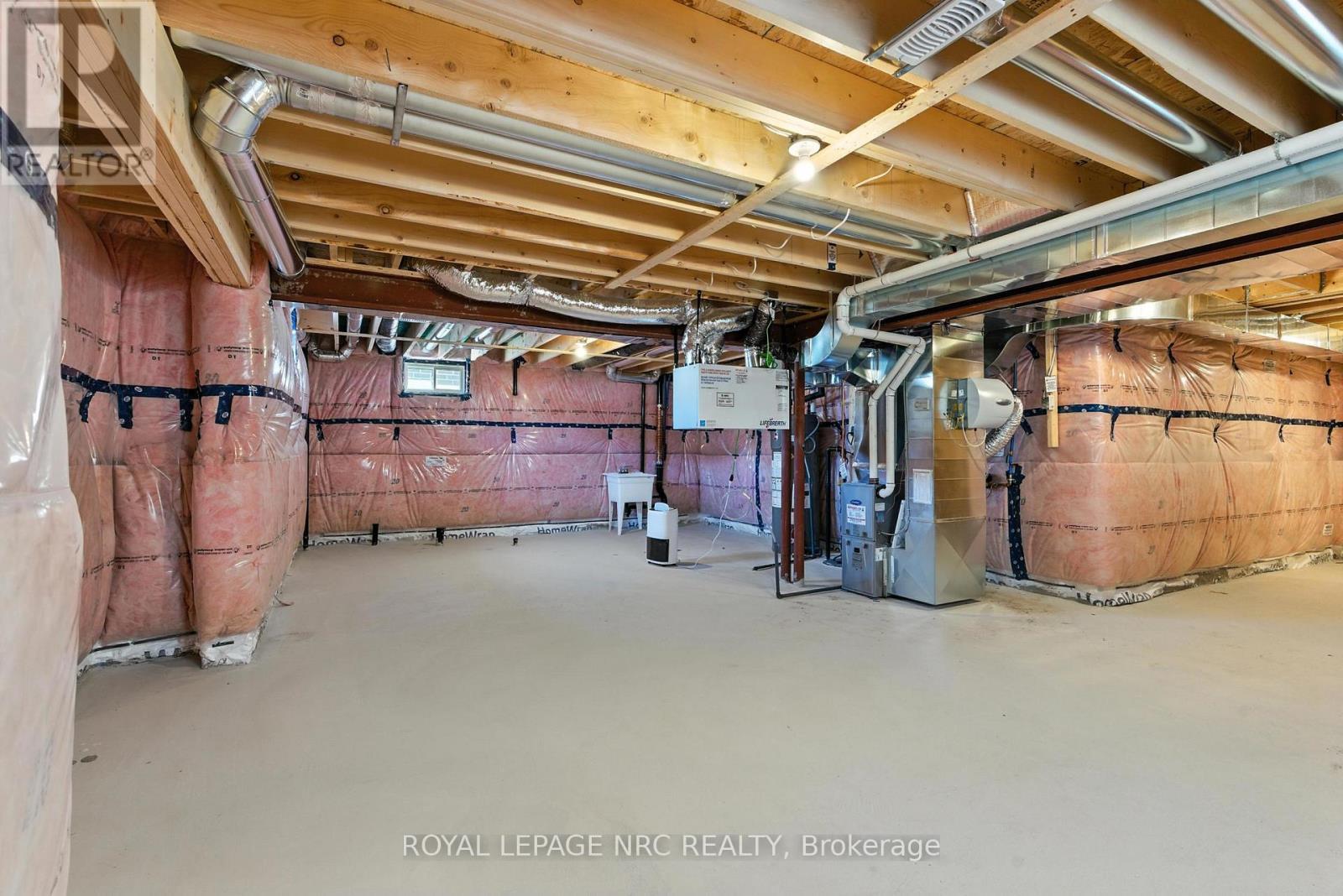 












1022 KRAFT ROAD N

,
Fort Erie (Crescent Park),




Ontario
L2A4M4

