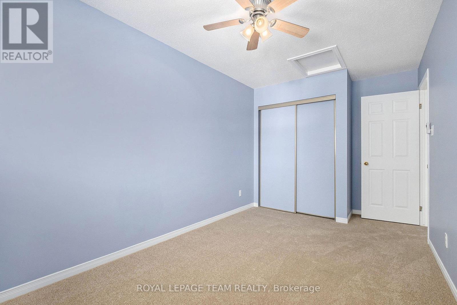 












93 ROYAL OAK COURT

,
Ottawa,




Ontario
K1T3N9

