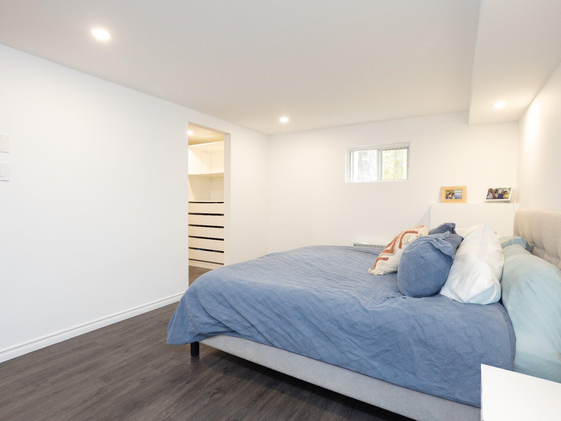 









1733


Mtée Harwood

,
Saint-Lazare,







QC
J7T2N3

