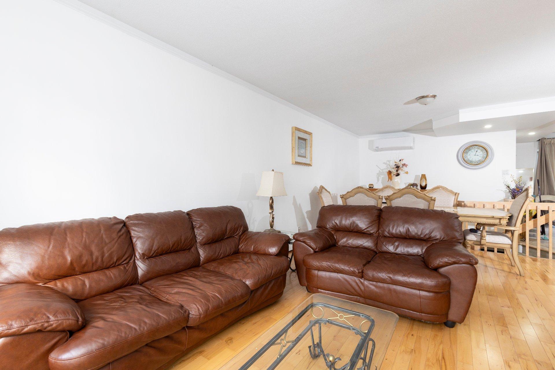 









12055


Av. Éthier

,
Montréal (Montréal-Nord),




QC
H1H3H8

