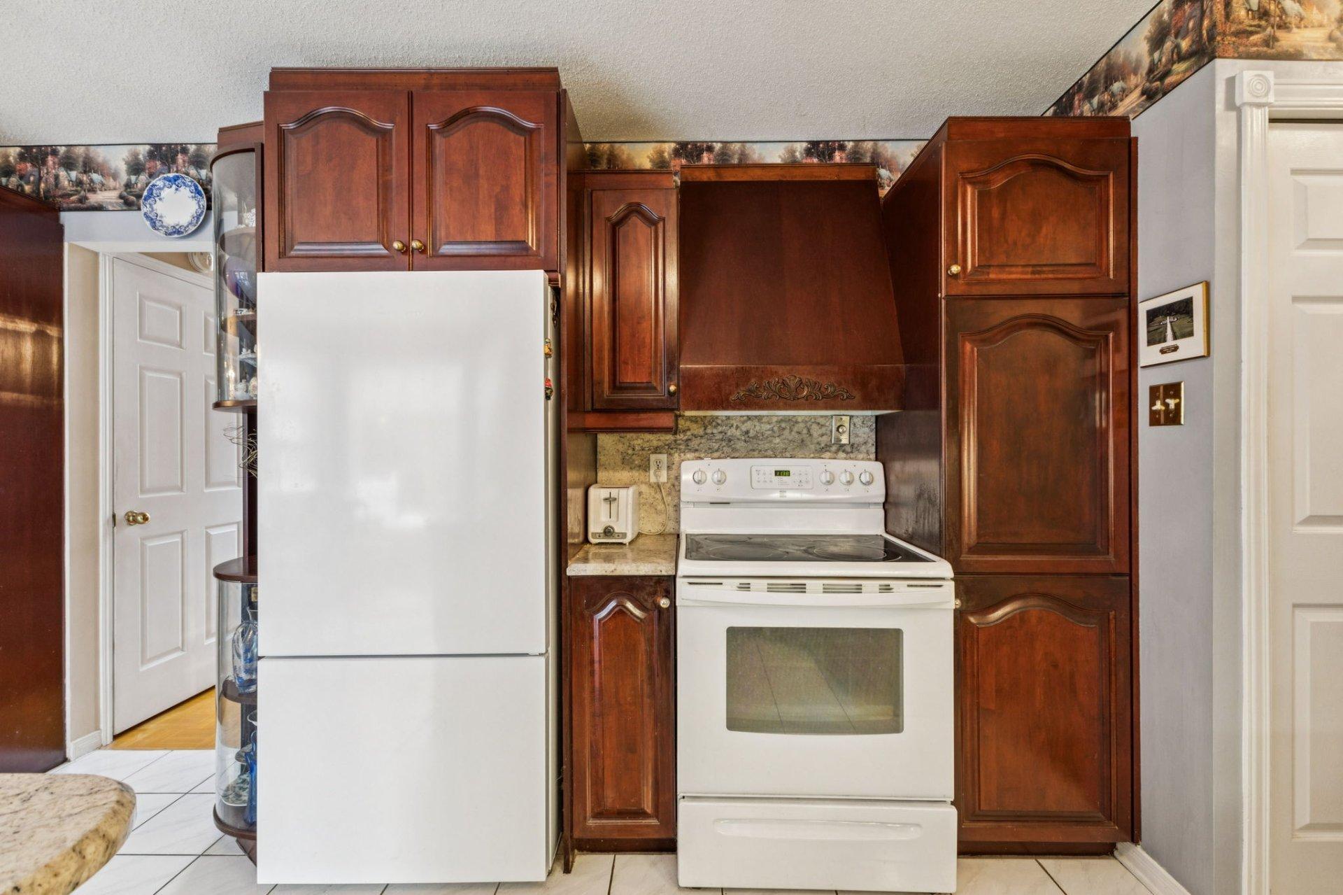 









208


Rue Leclerc

,
Gatineau (Gatineau),




QC
J8P6Y7

