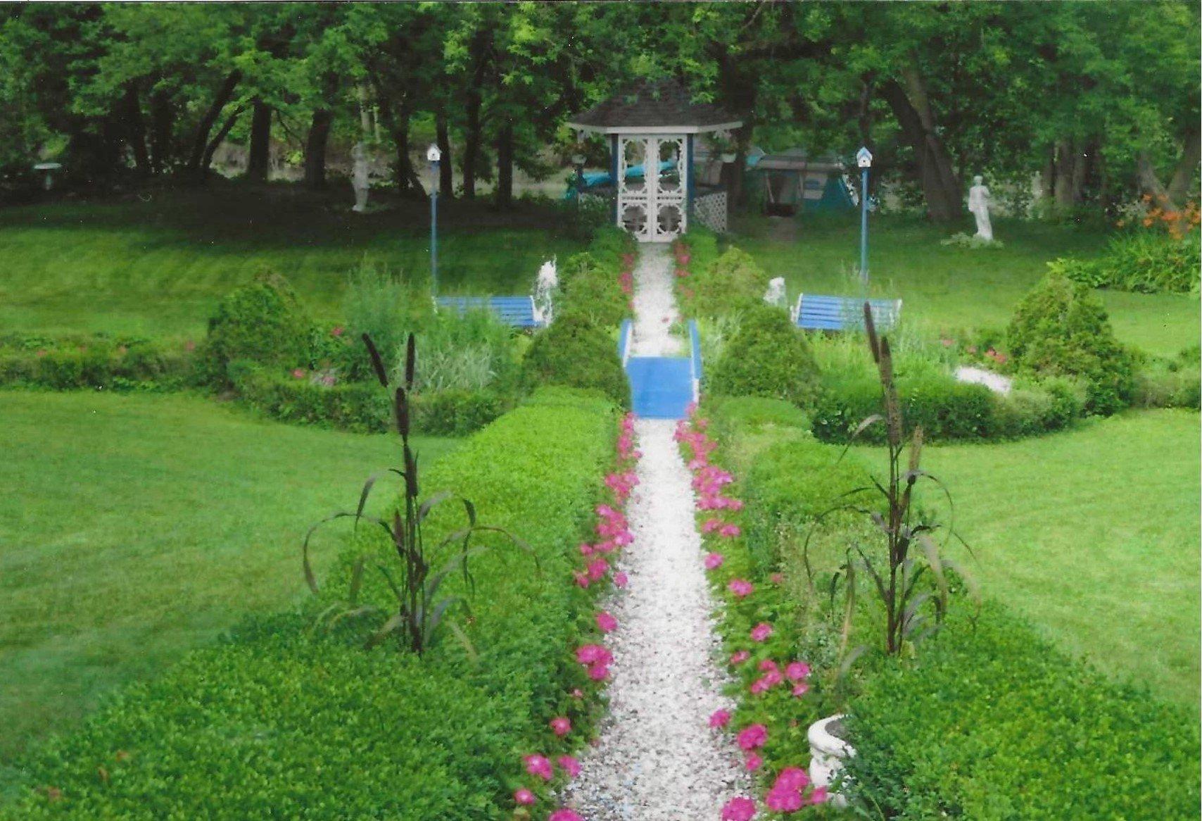 









208


Rue Leclerc

,
Gatineau (Gatineau),




QC
J8P6Y7

