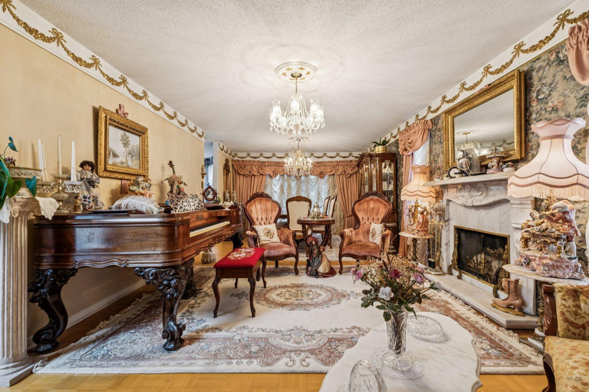 









208


Rue Leclerc

,
Gatineau (Gatineau),




QC
J8P6Y7

