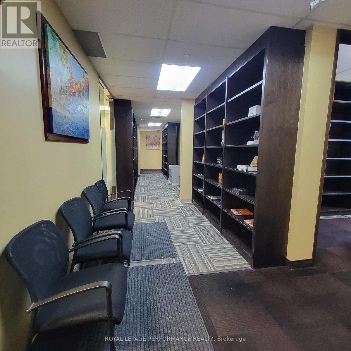 












200E - 4275 INNES ROAD

,
Ottawa,




Ontario
K1C1T1

